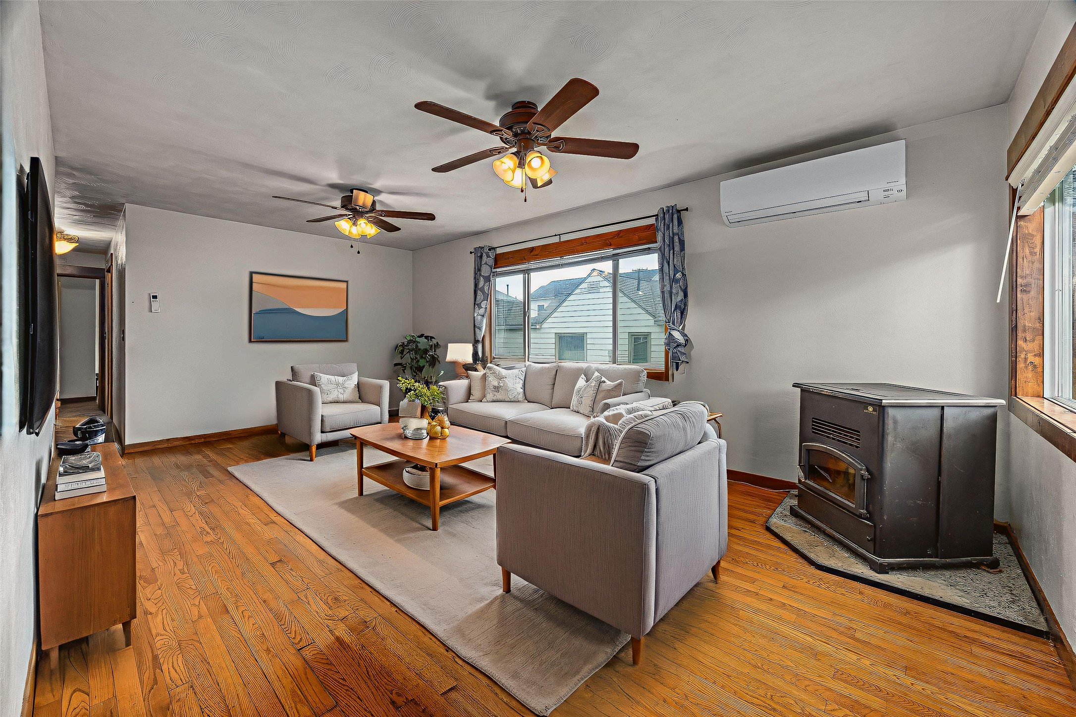 2103 S 14th Street W