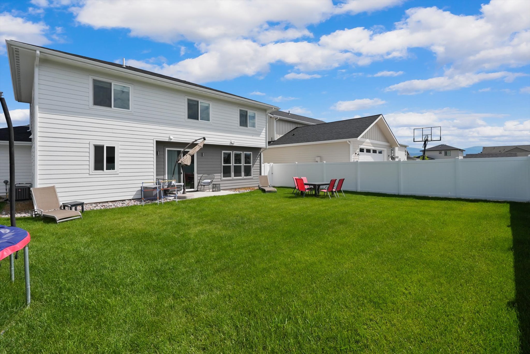 5711 Remuda Lane