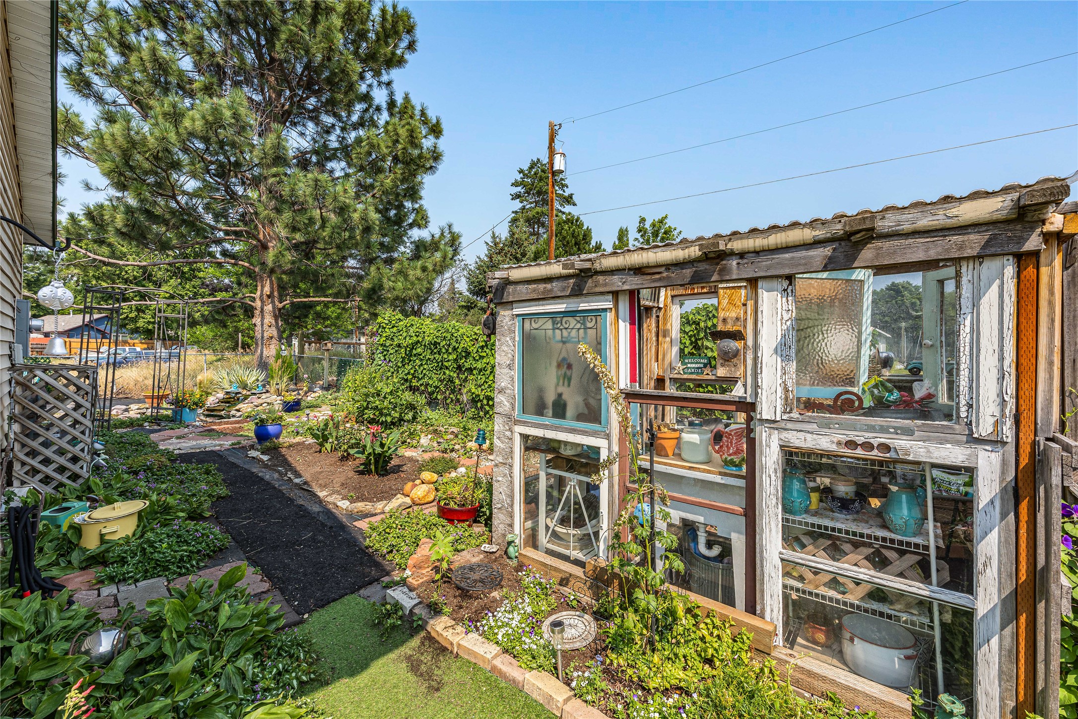 209 N Johnson Street