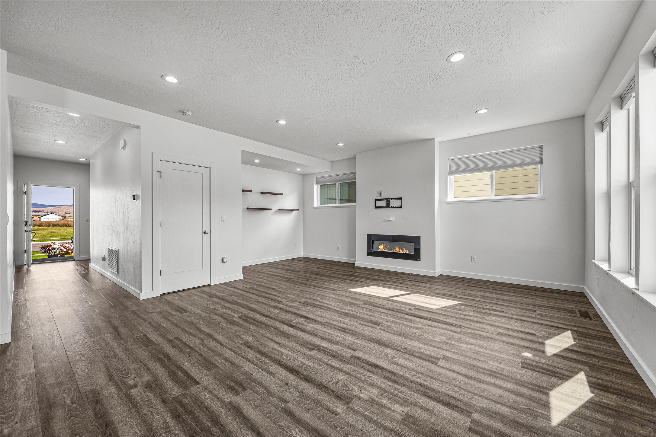 5711 Remuda Lane