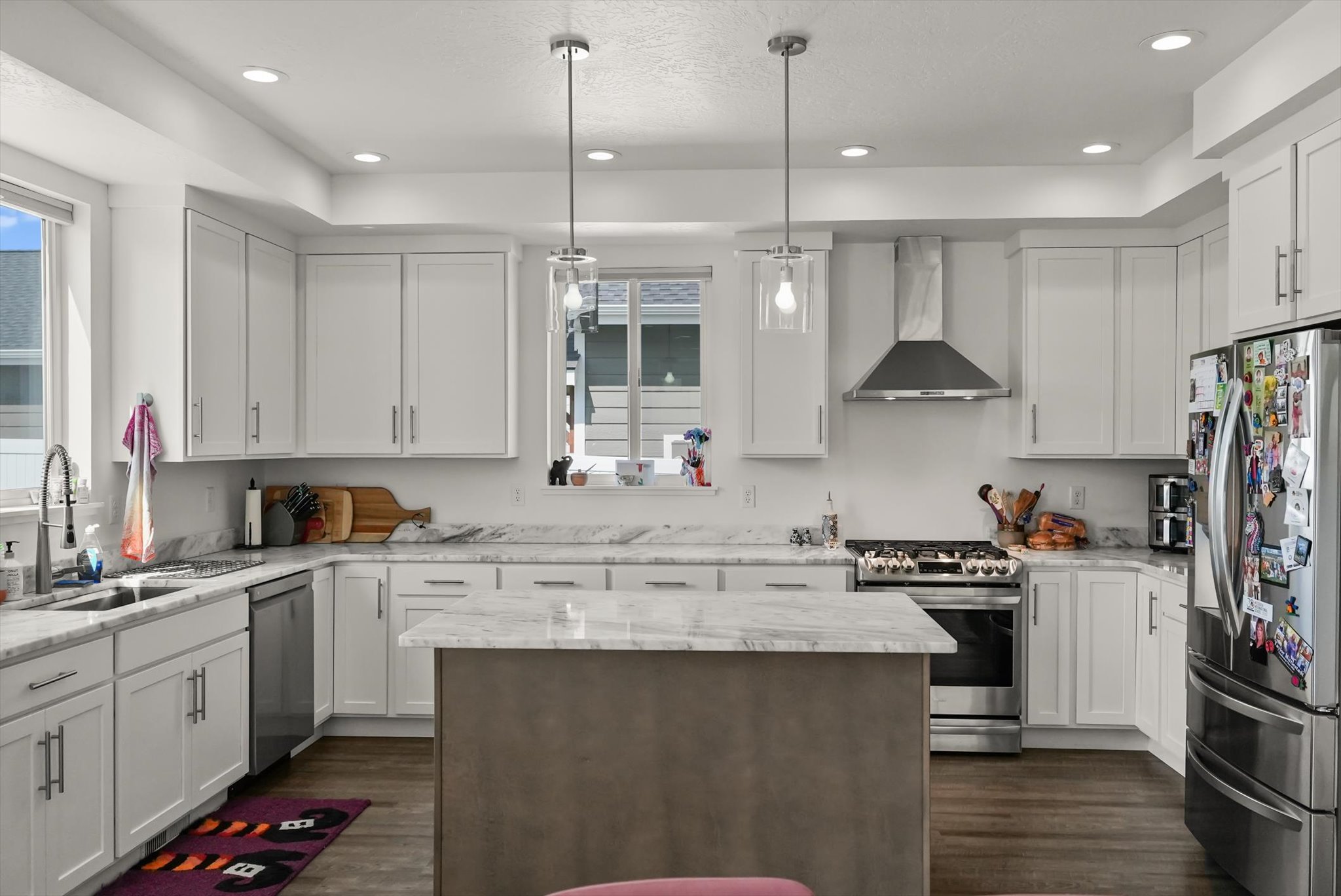5711 Remuda Lane