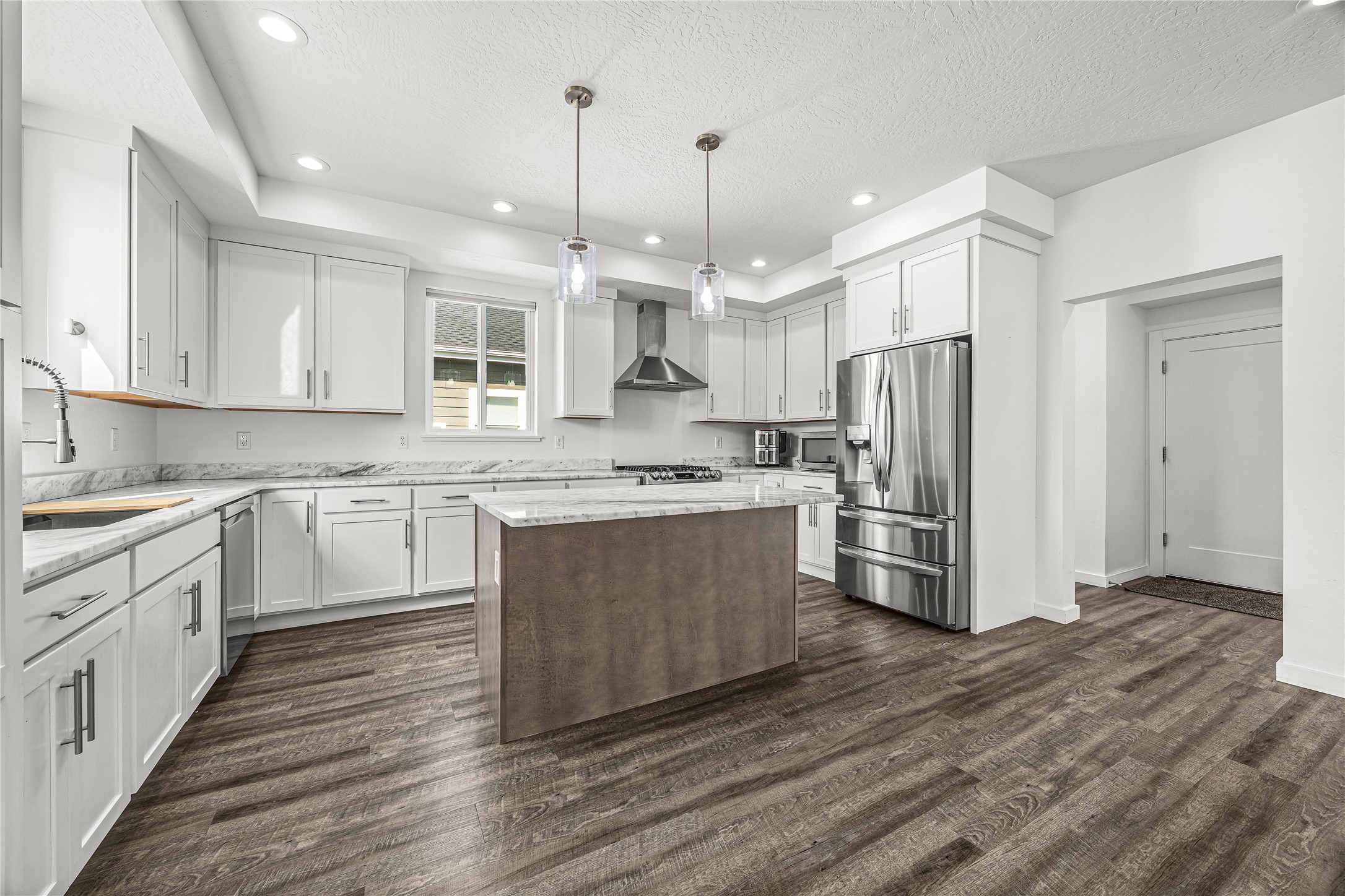 5711 Remuda Lane