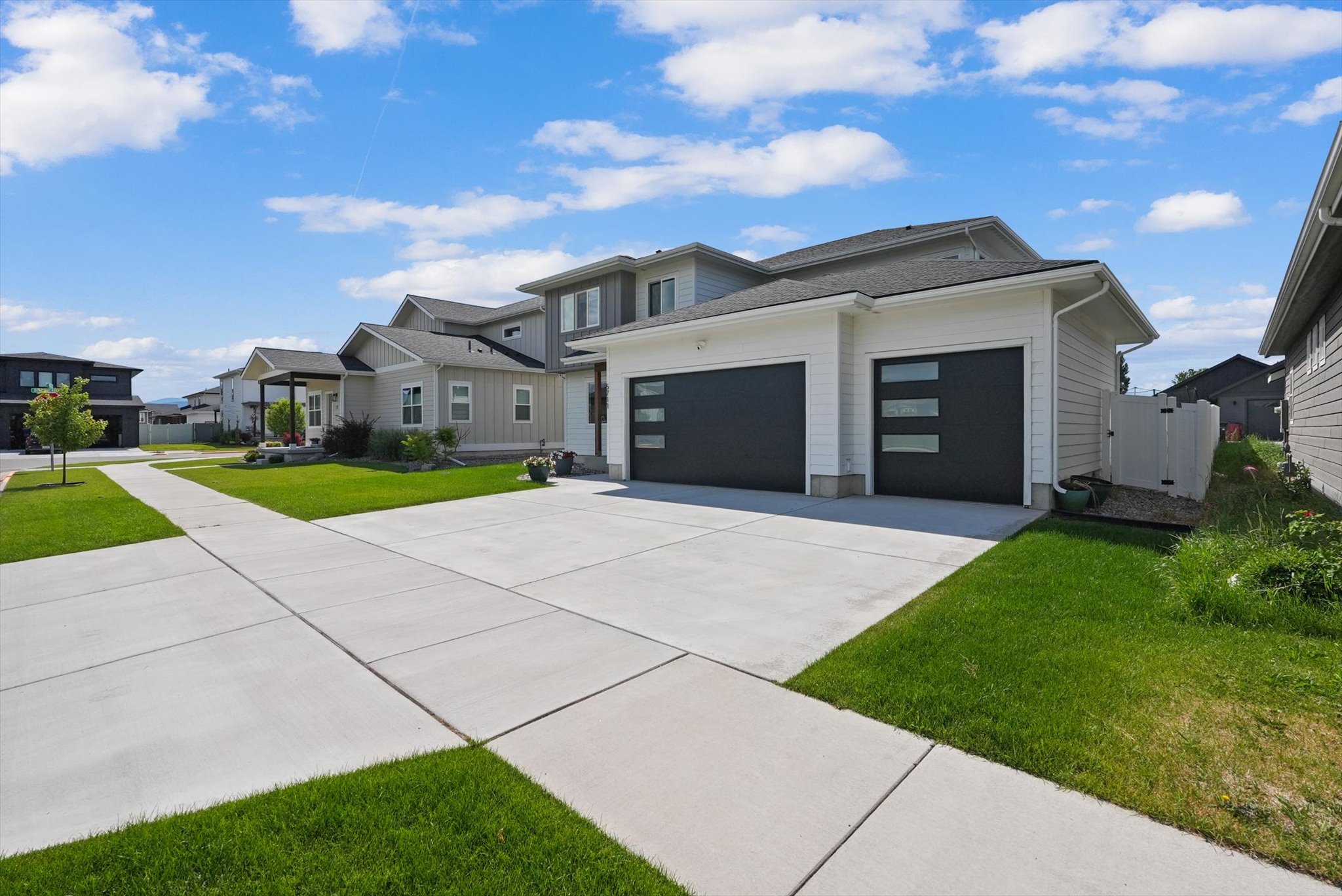 5711 Remuda Lane