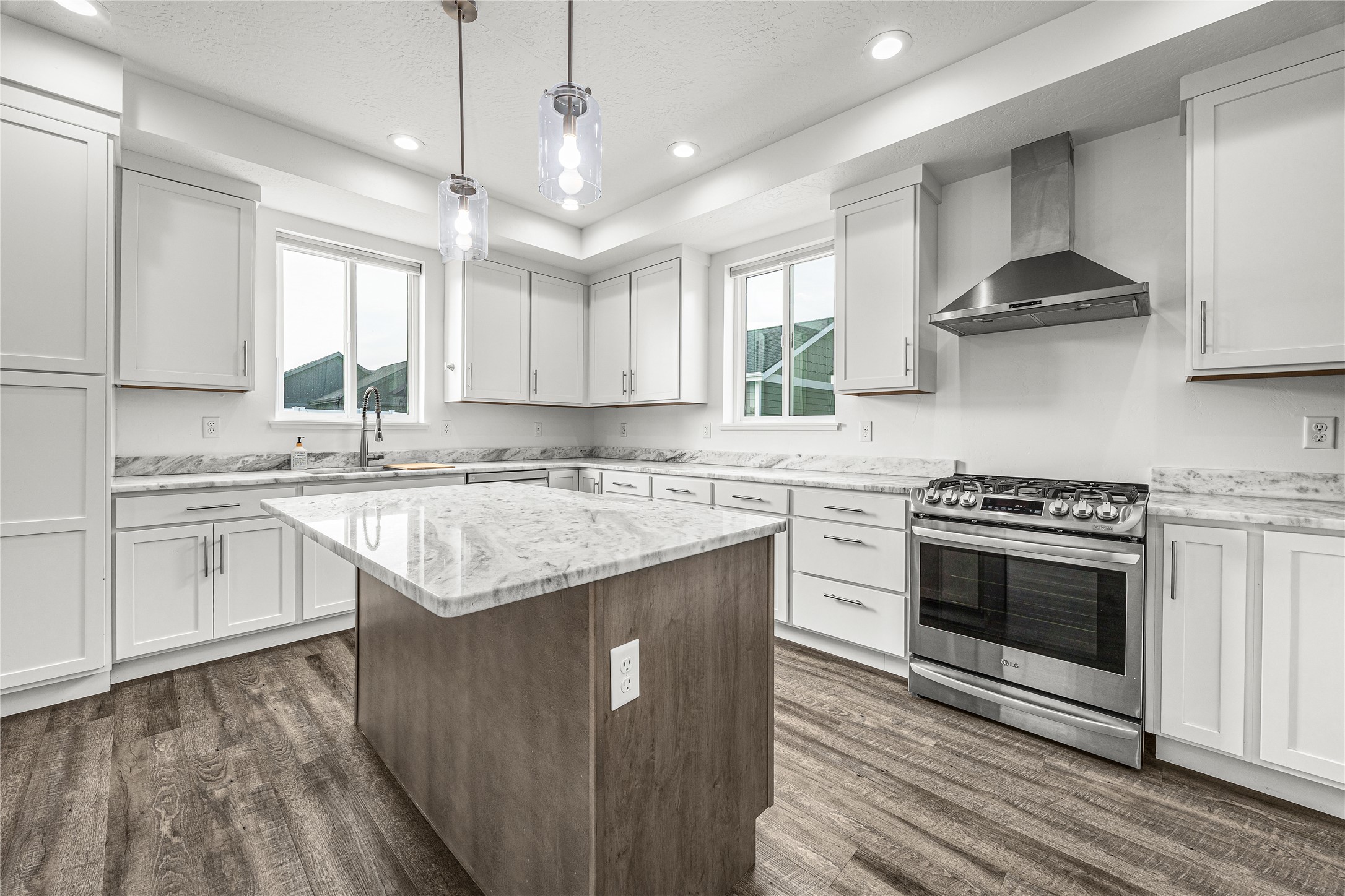 5711 Remuda Lane