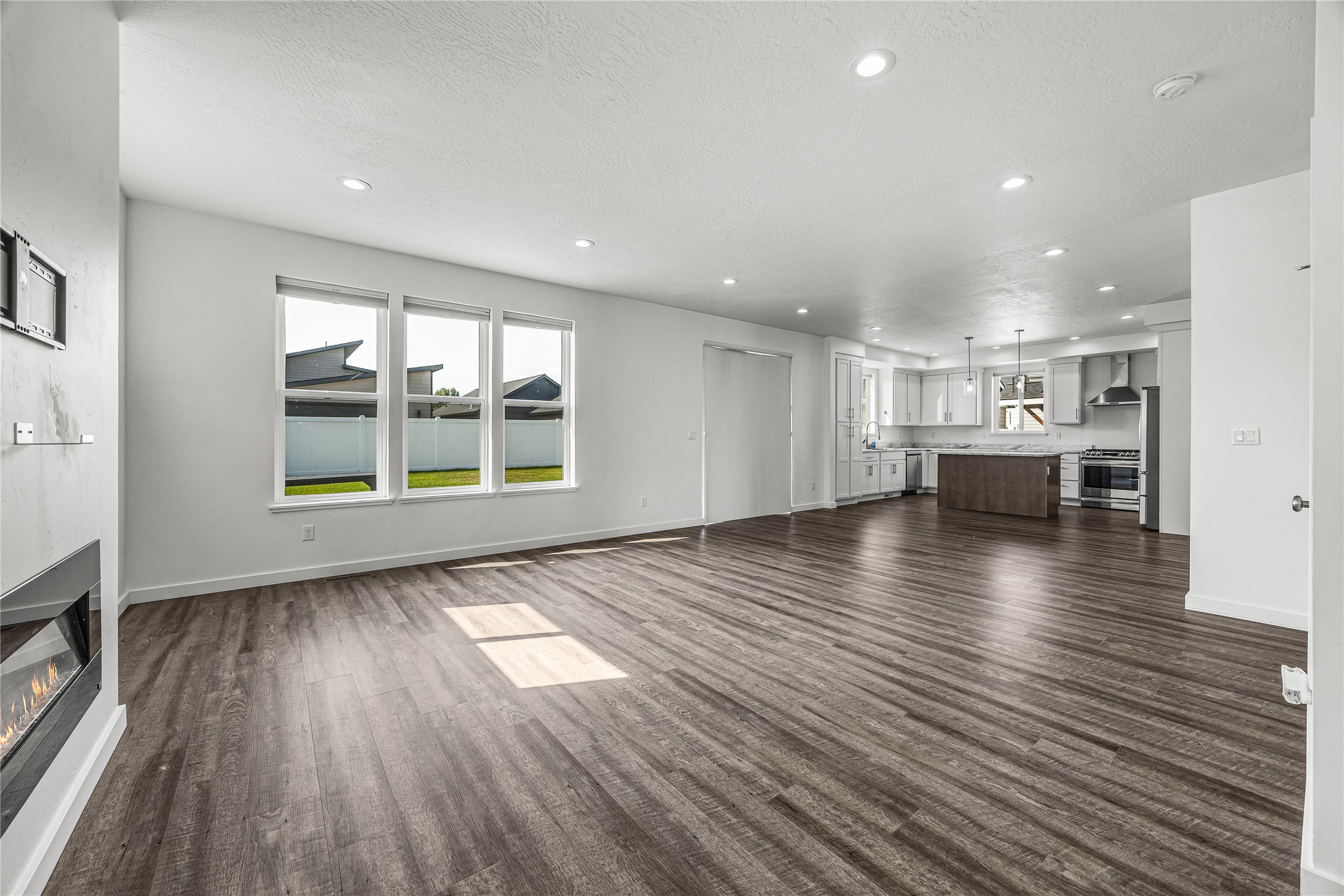 5711 Remuda Lane