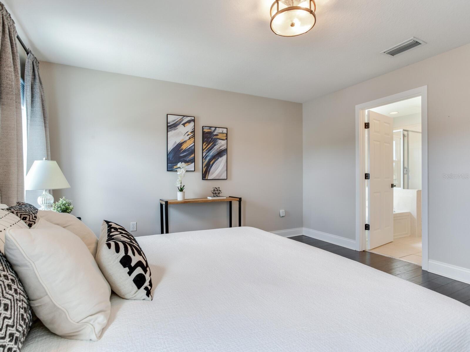 8922 GRAND BAYOU CT