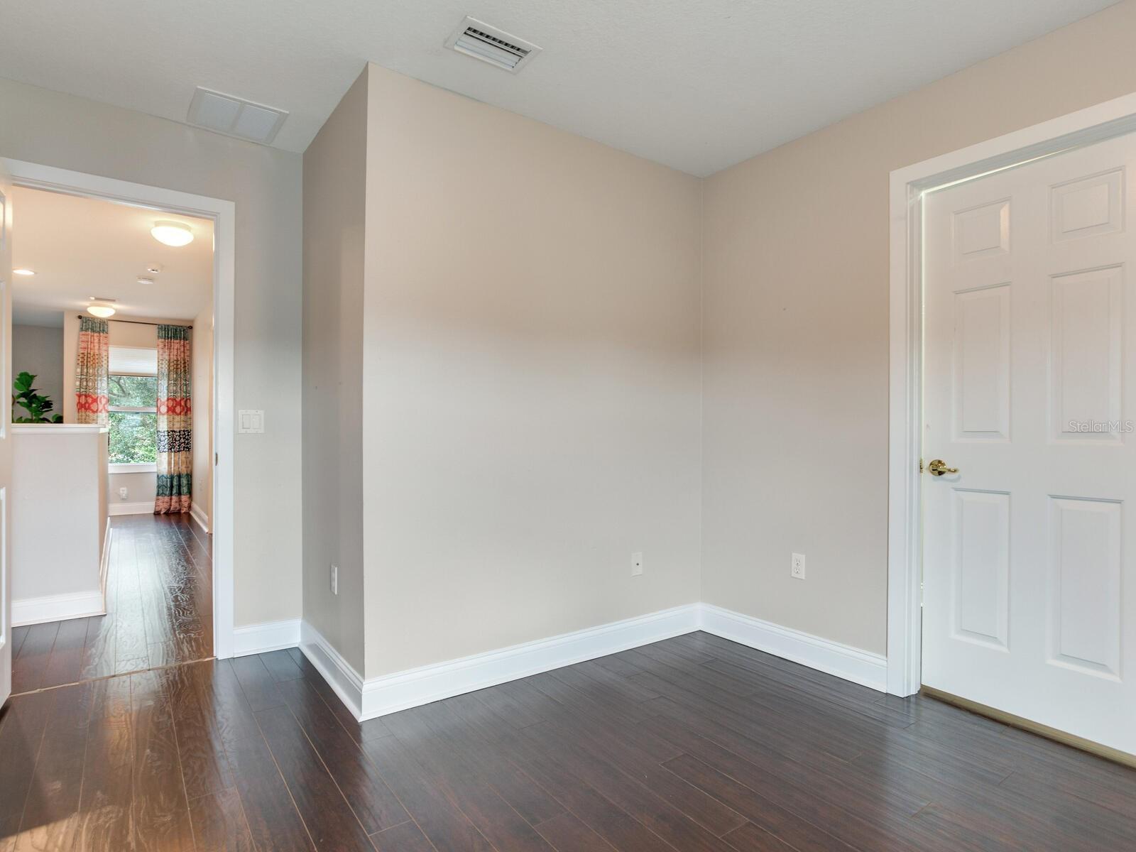 8922 GRAND BAYOU CT