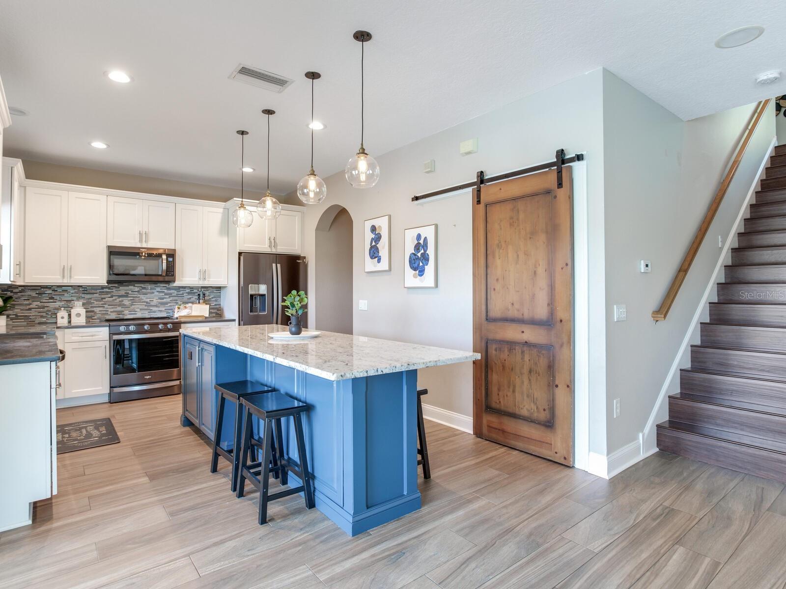 8922 GRAND BAYOU CT
