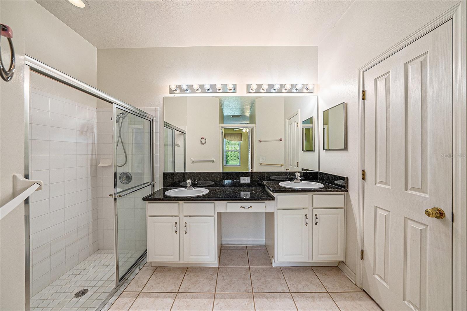 1914 SASSAFRAS DR
