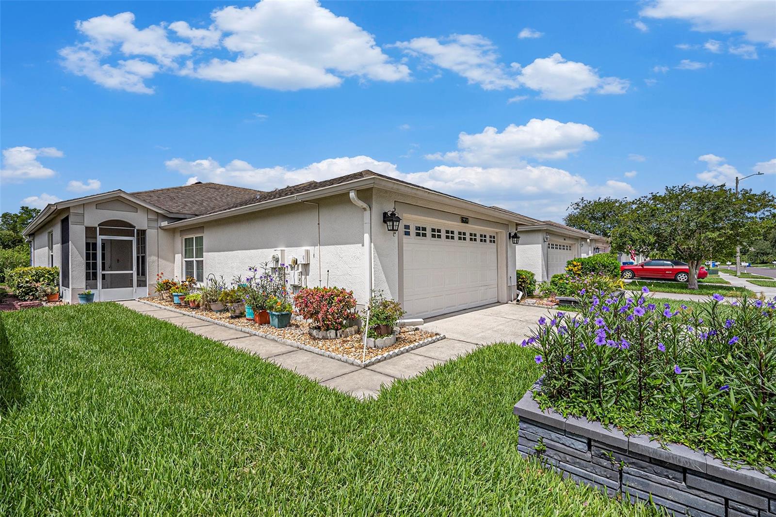 1914 SASSAFRAS DR