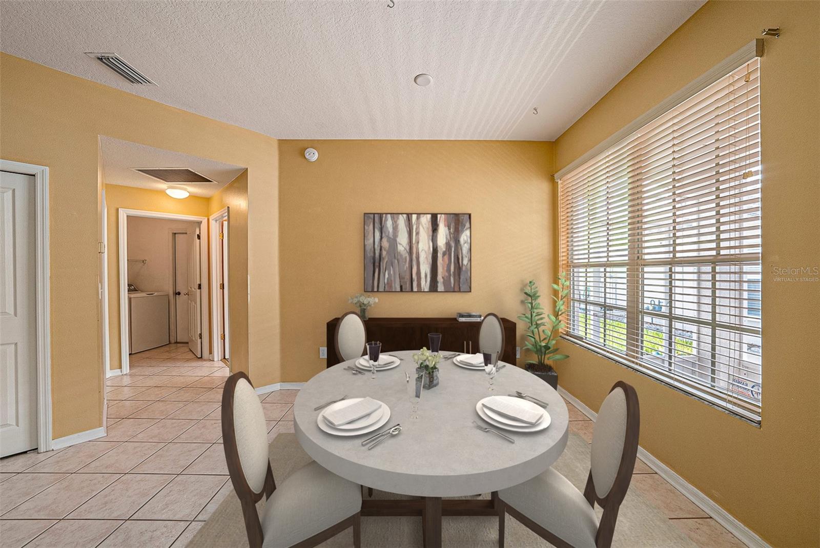 1914 SASSAFRAS DR