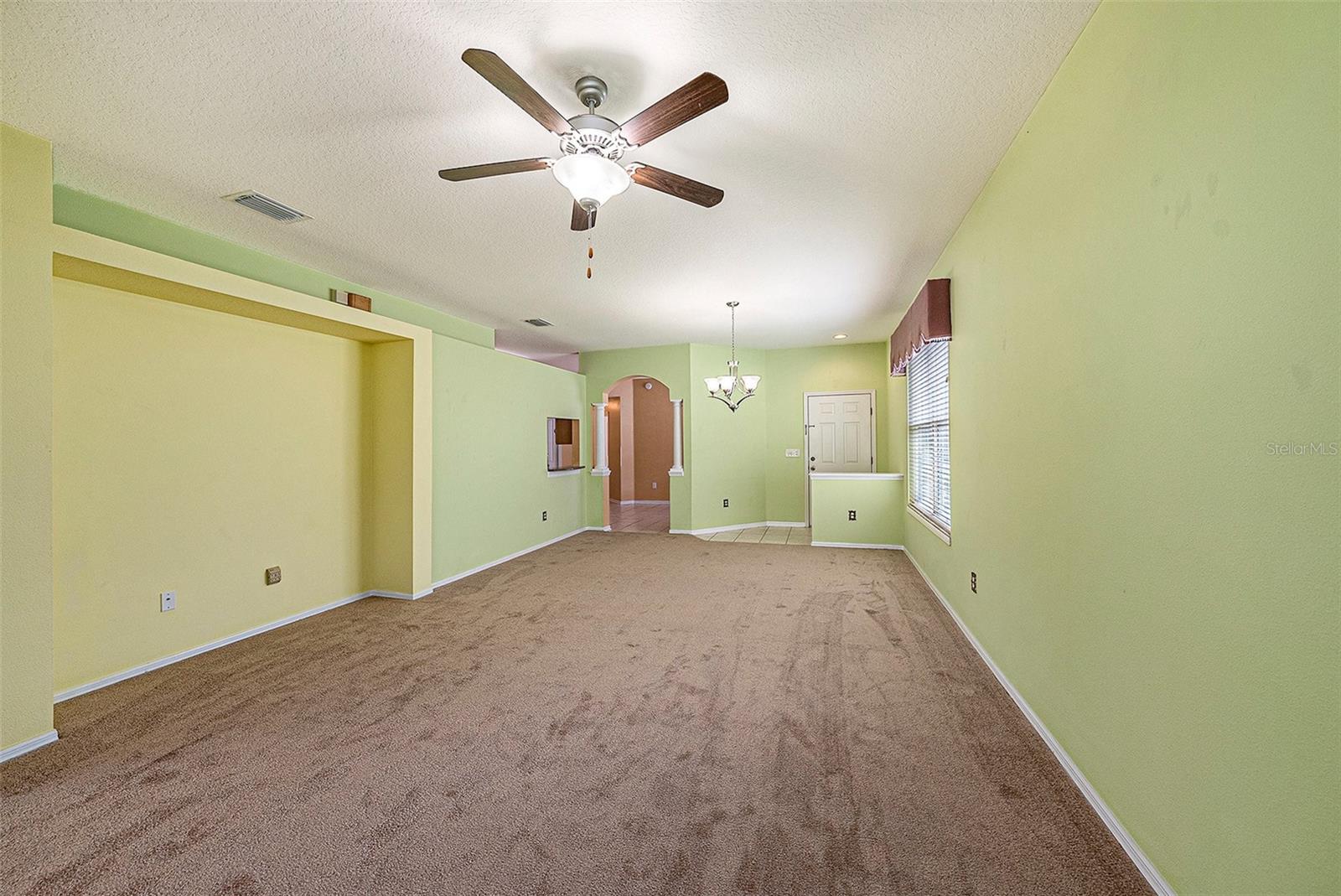 1914 SASSAFRAS DR