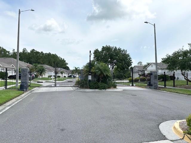 1914 SASSAFRAS DR