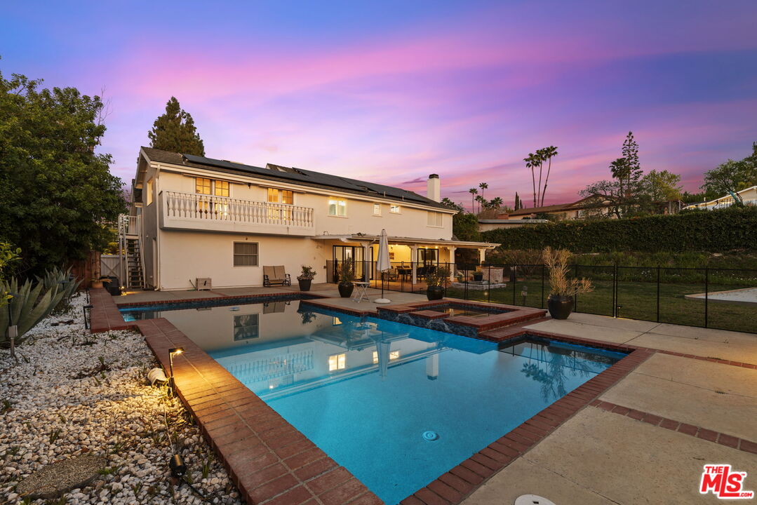 4815 Adele Ct