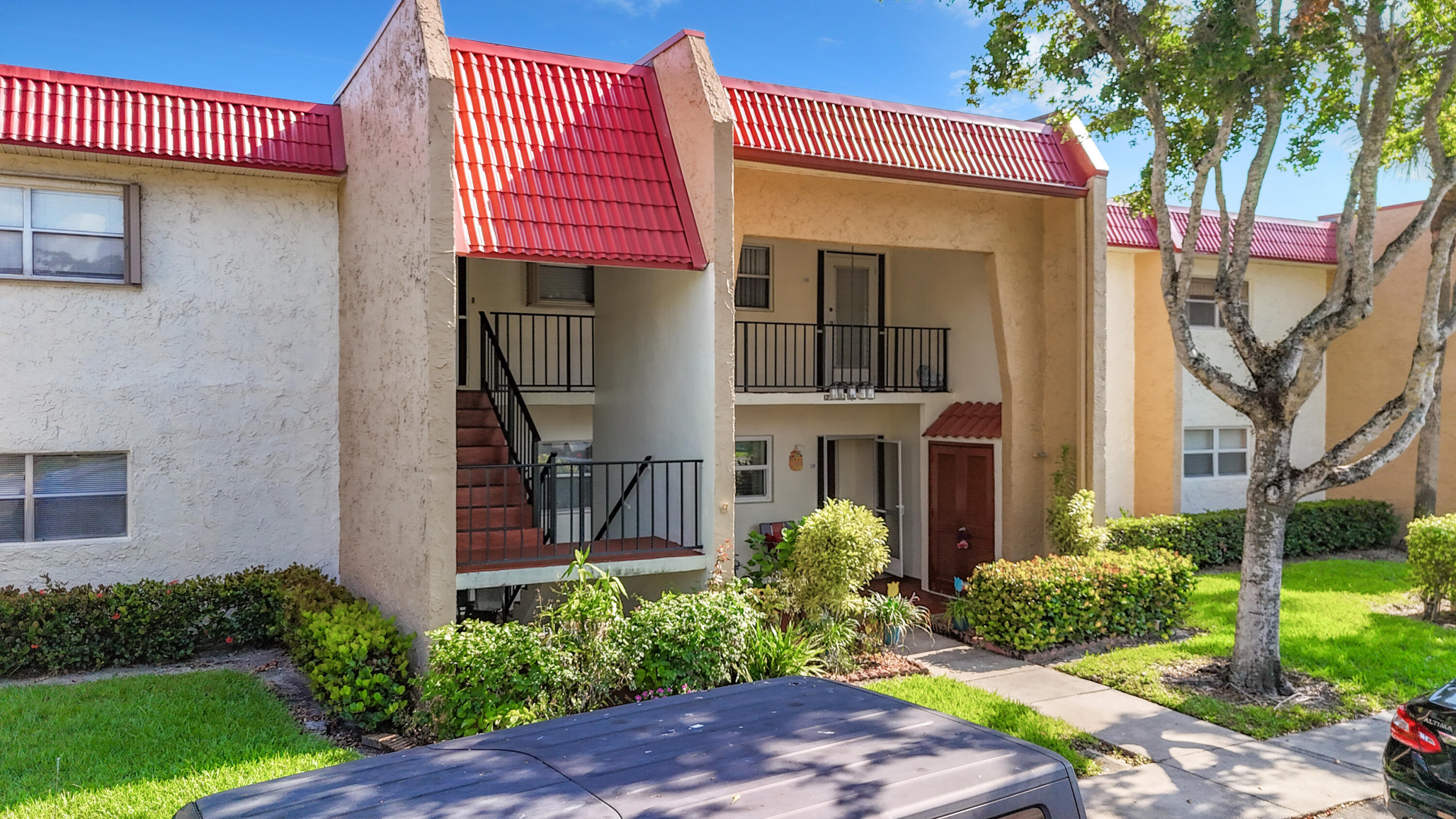 133 Lake Evelyn Drive