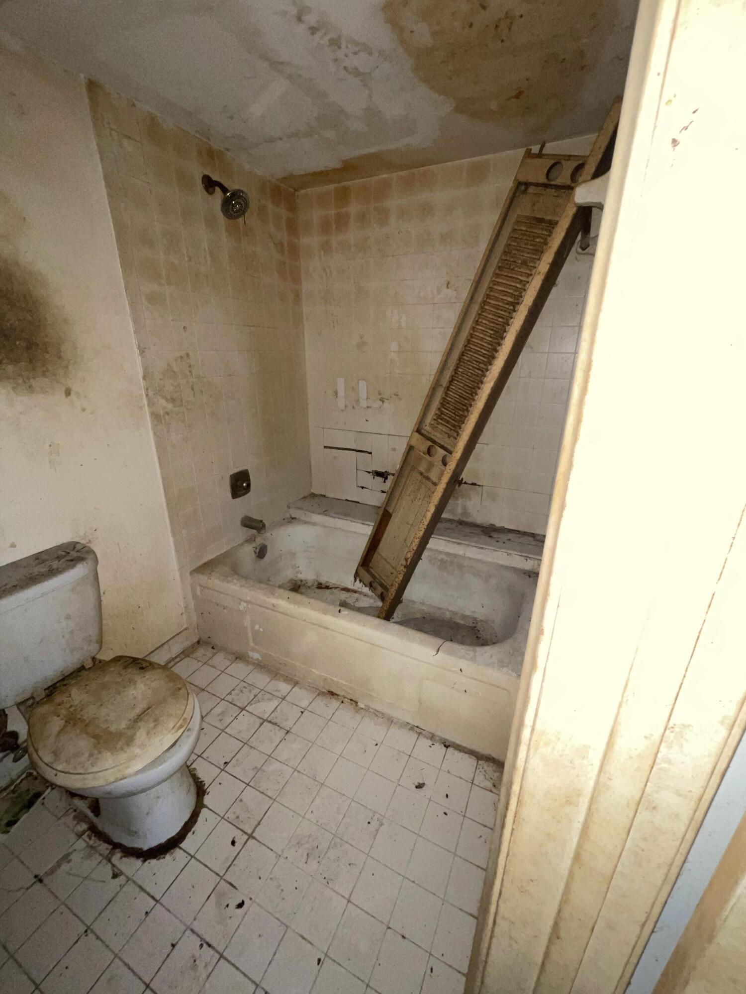 1850 N Congress Avenue Unit: 202