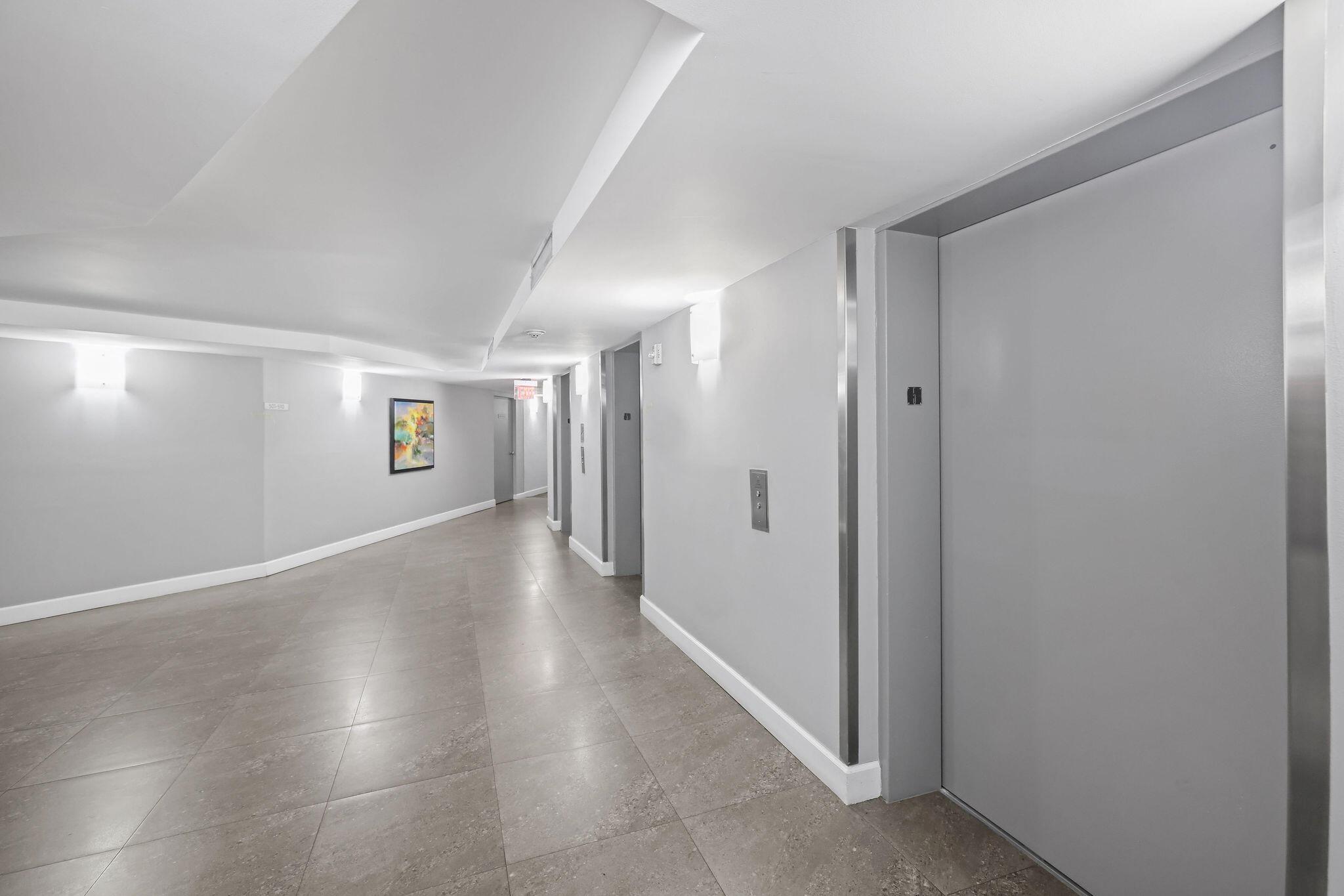 200 Leslie Drive 516