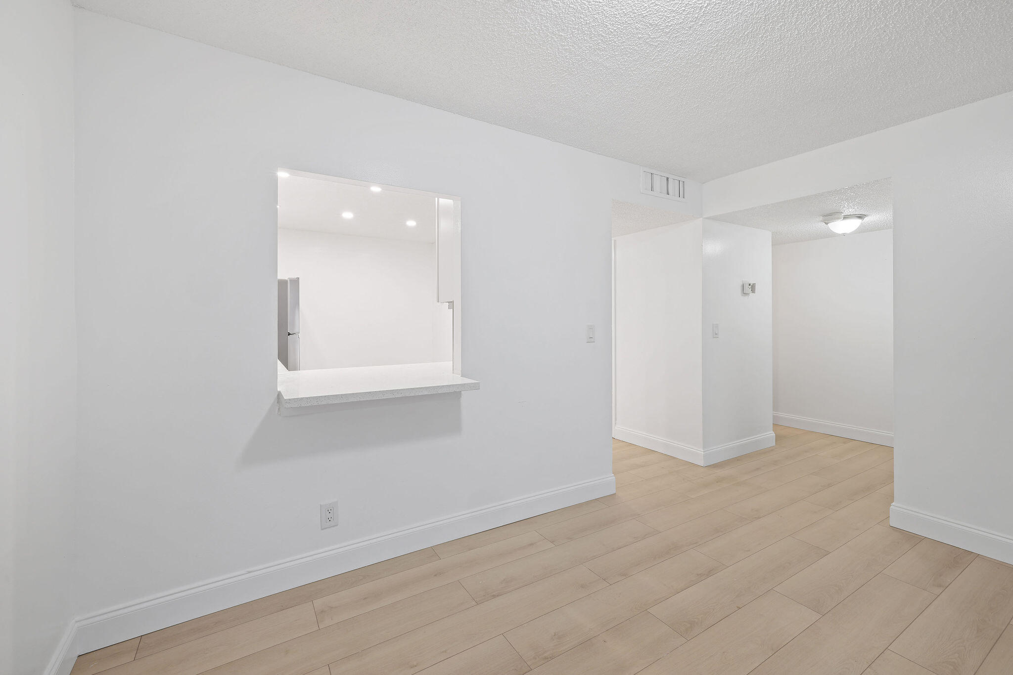 200 Leslie Drive 516