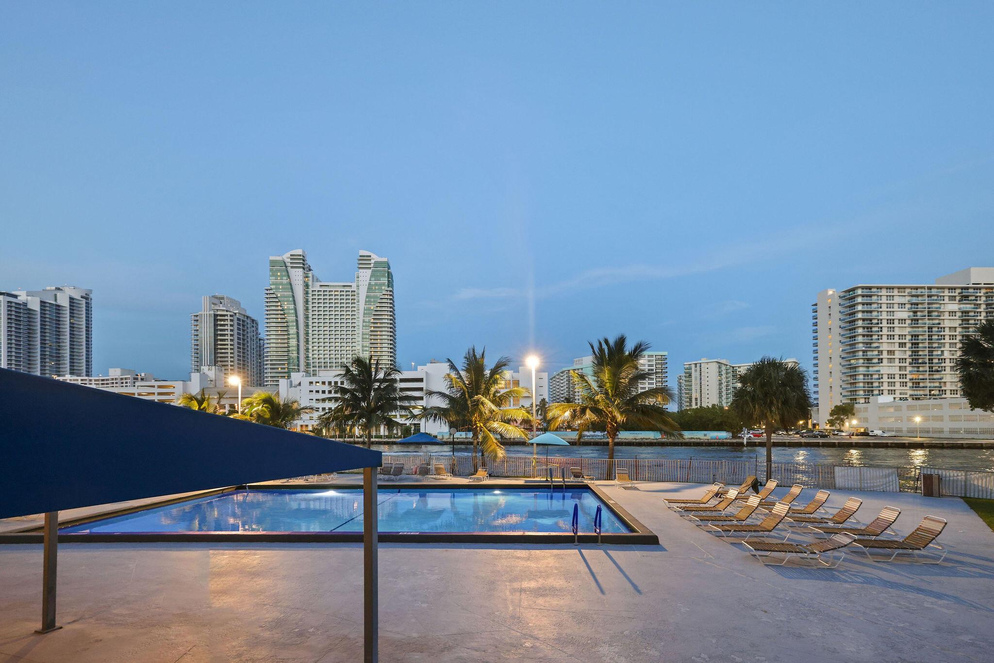 200 Leslie Drive 516