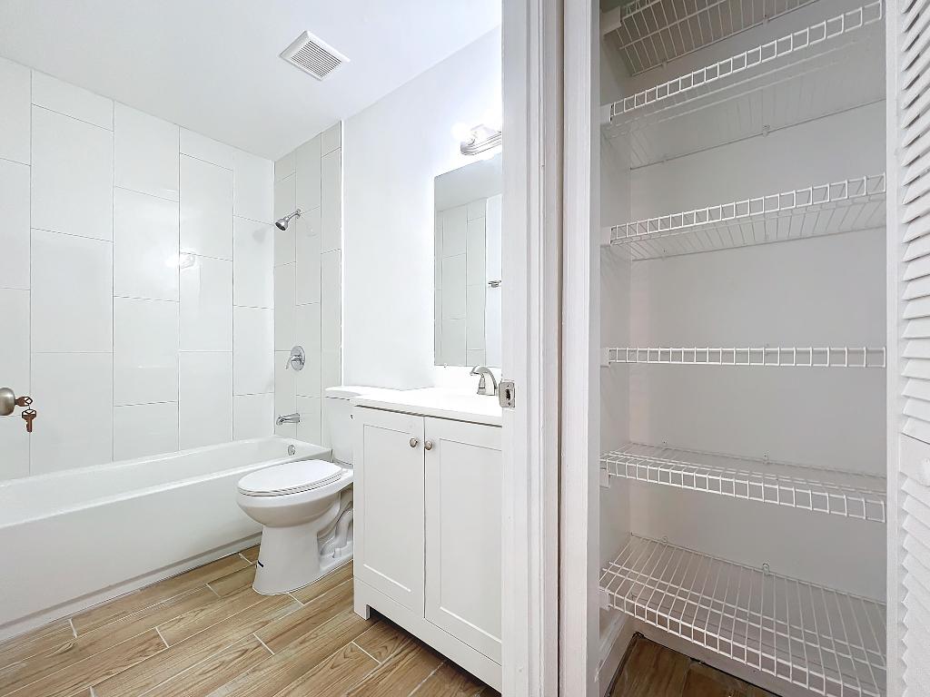 5763 Ellis Hollow Road E