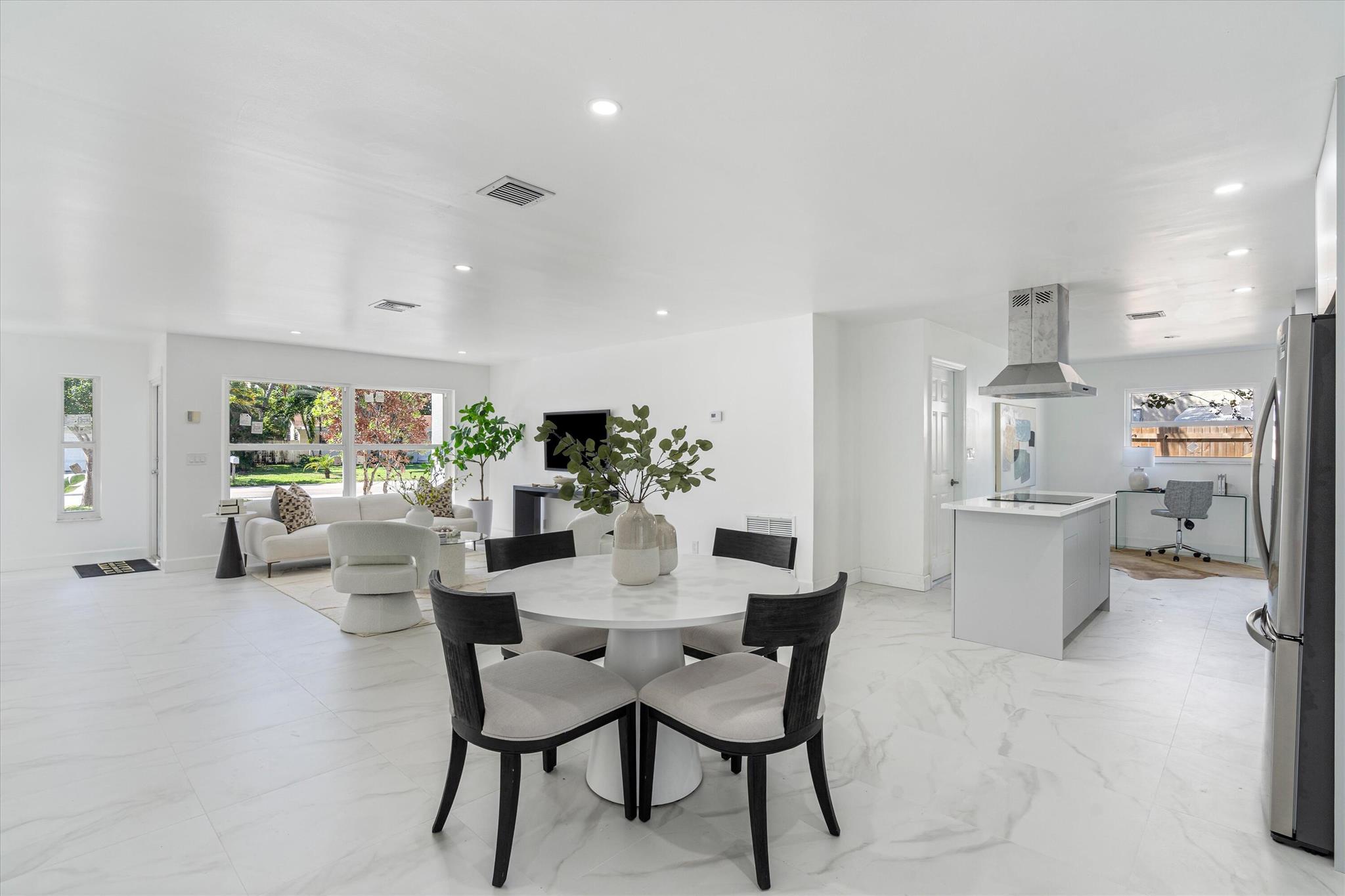 635 Kingbird Circle