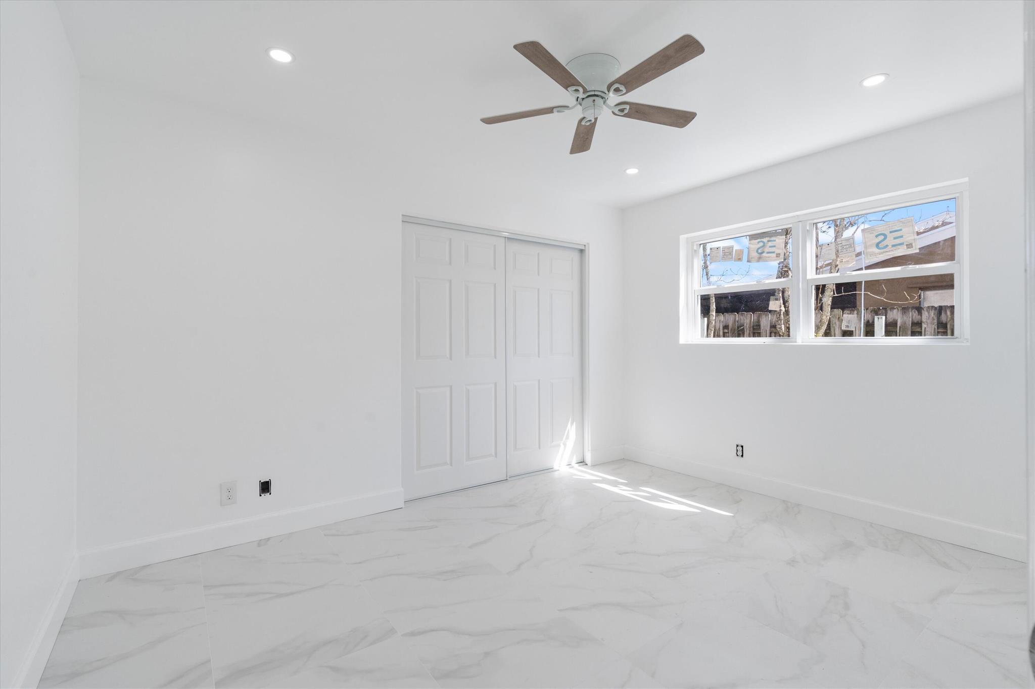 635 Kingbird Circle
