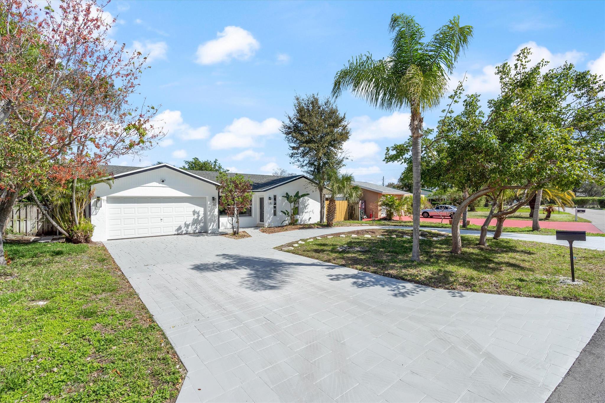 635 Kingbird Circle