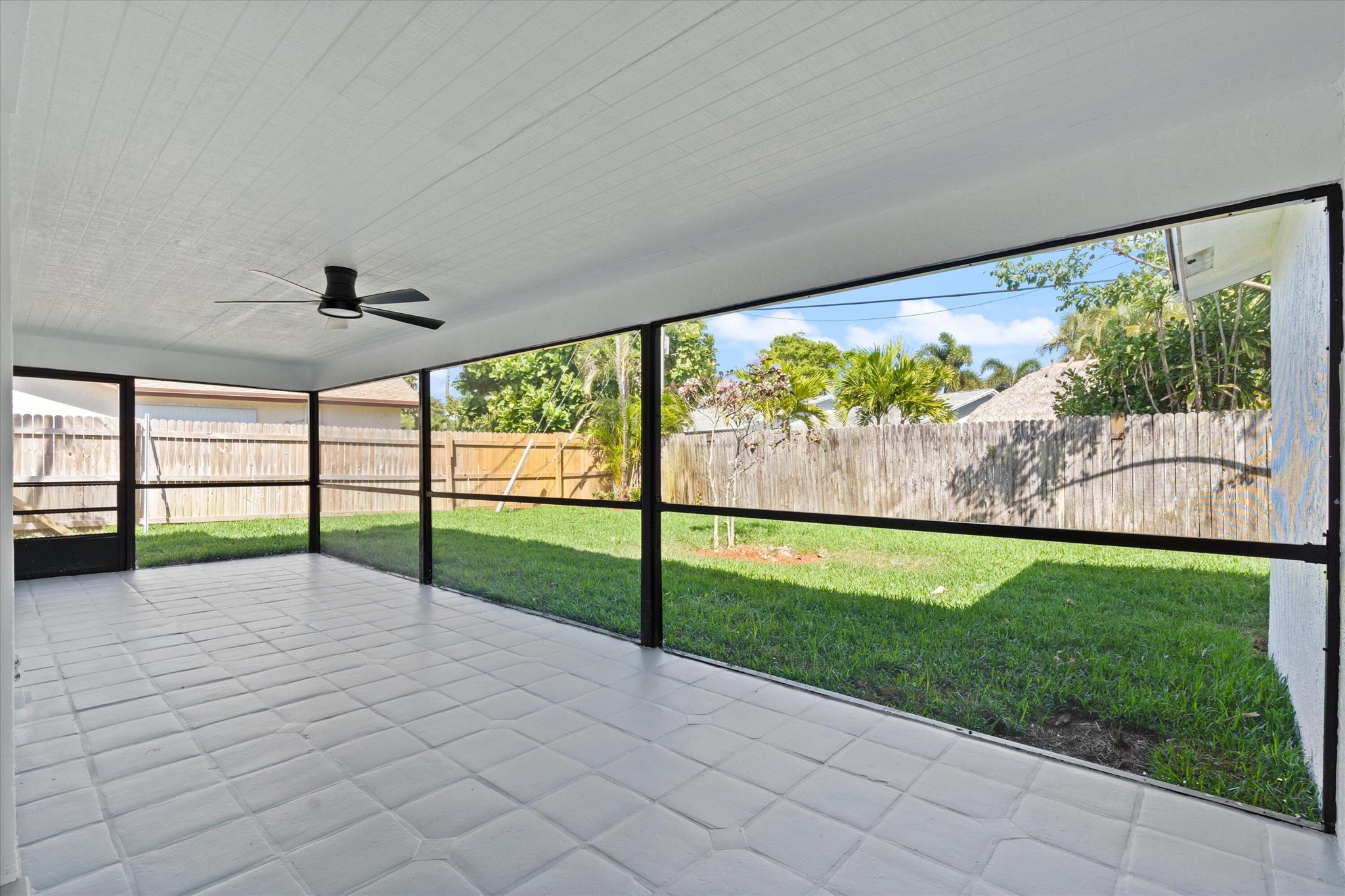 635 Kingbird Circle