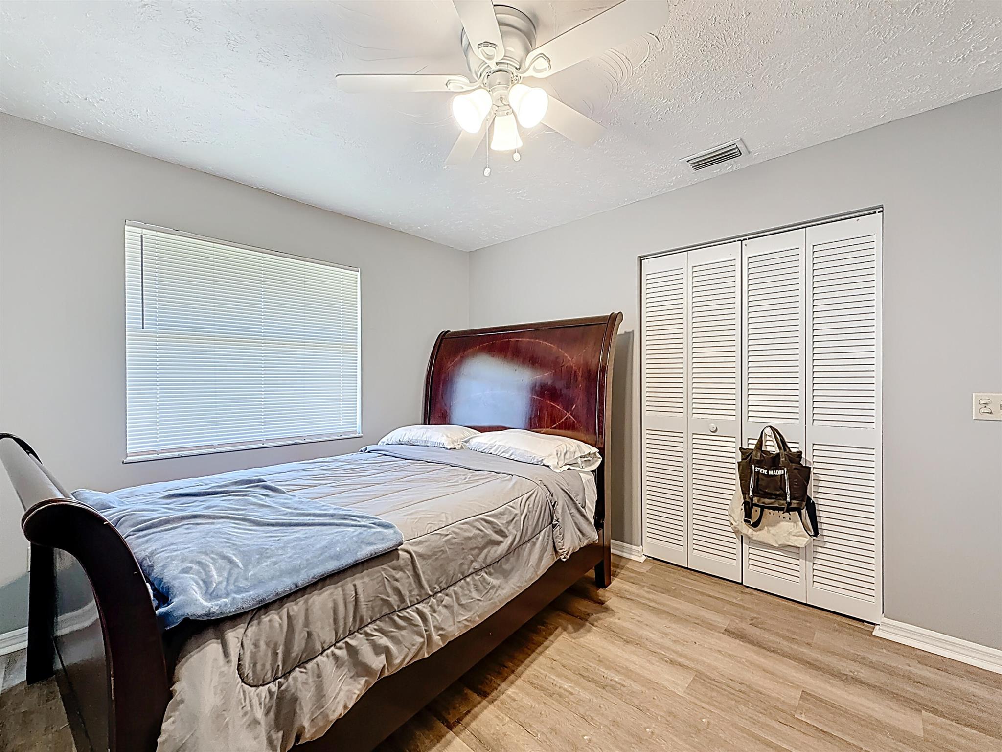 785 NW Archer Avenue