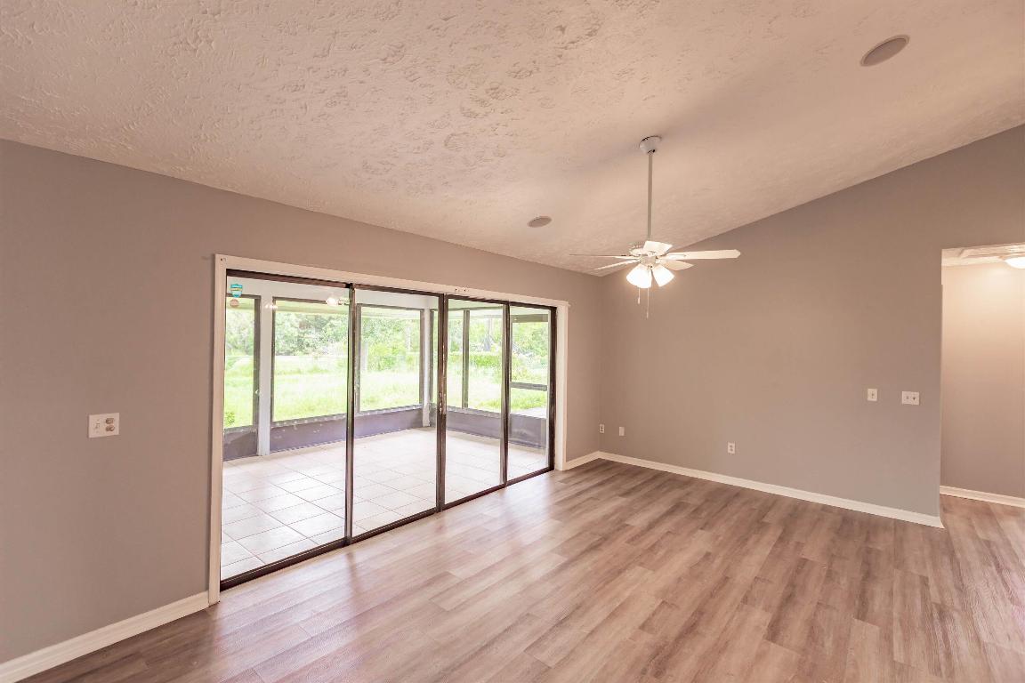 785 NW Archer Avenue