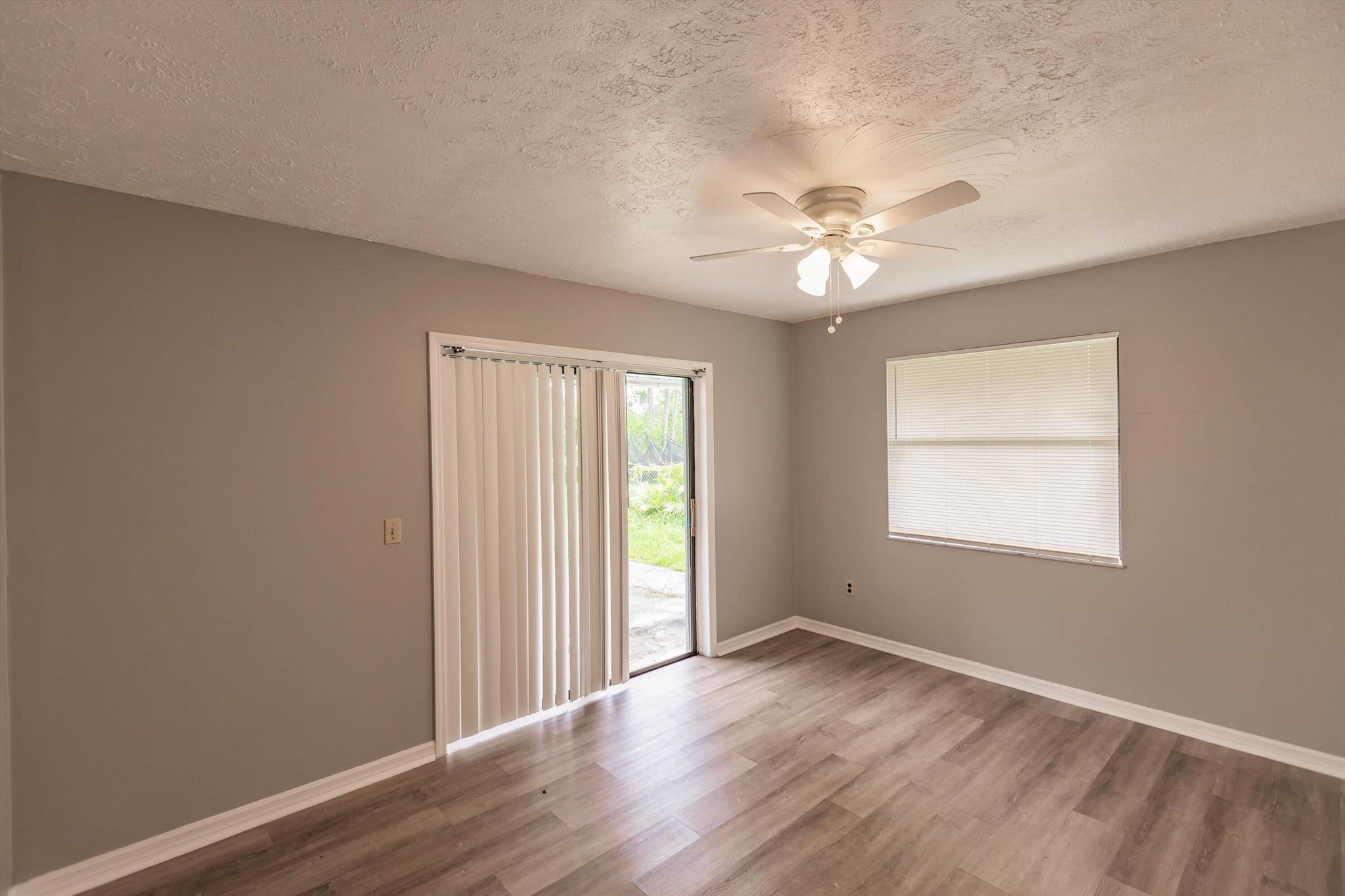 785 NW Archer Avenue