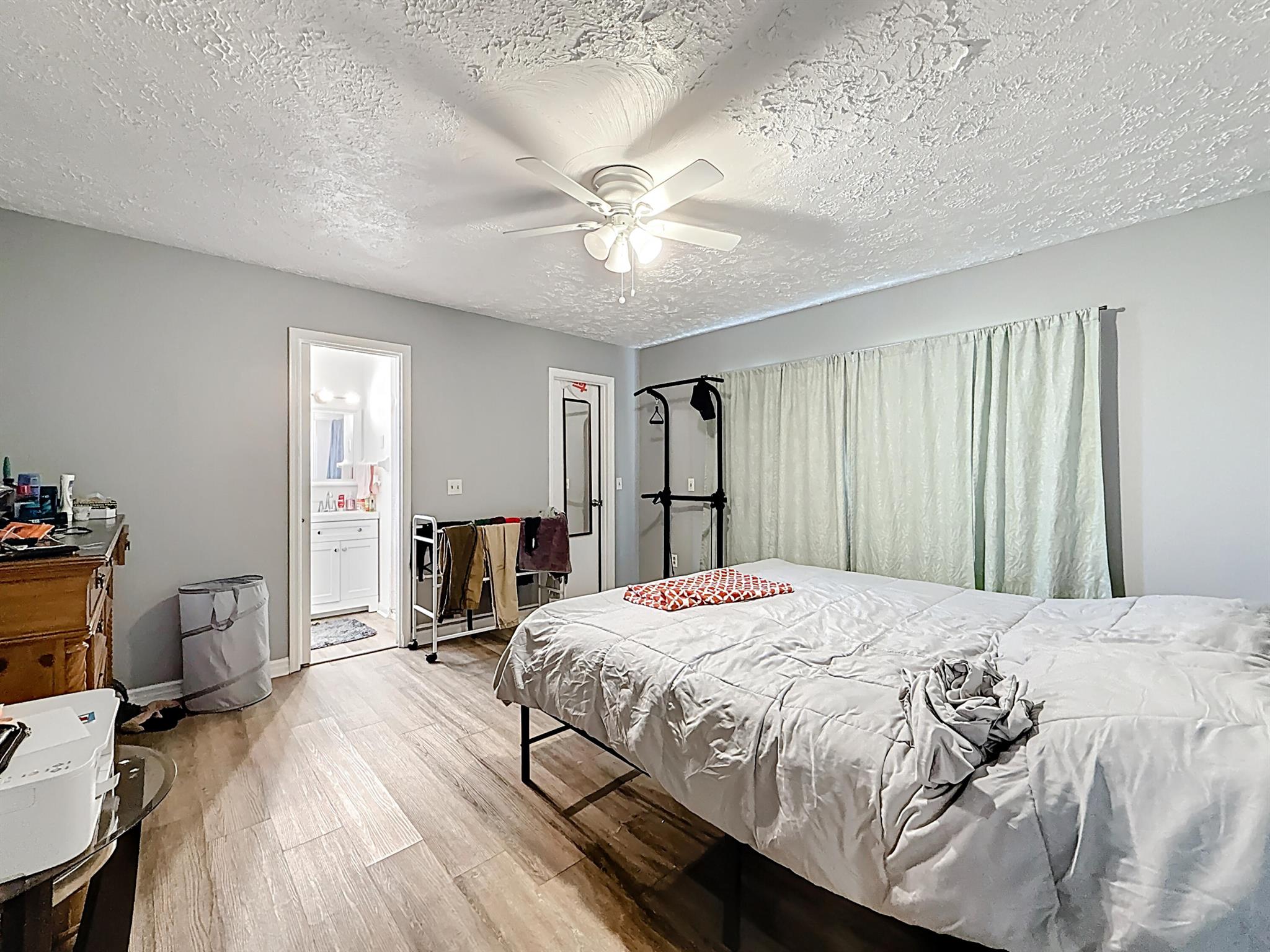 785 NW Archer Avenue