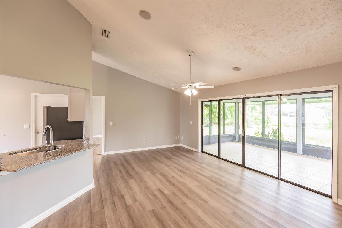 785 NW Archer Avenue