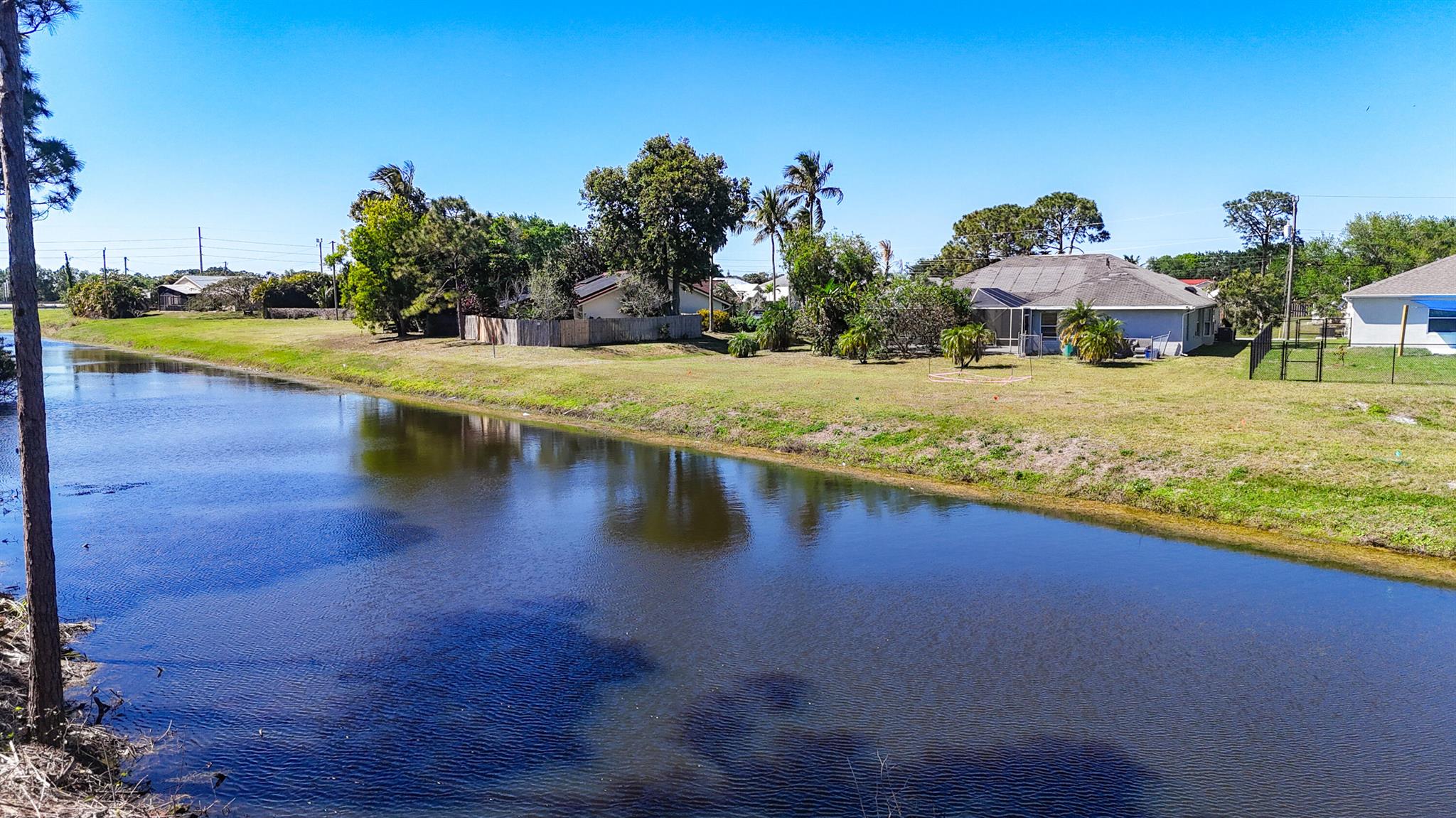 785 NW Archer Avenue