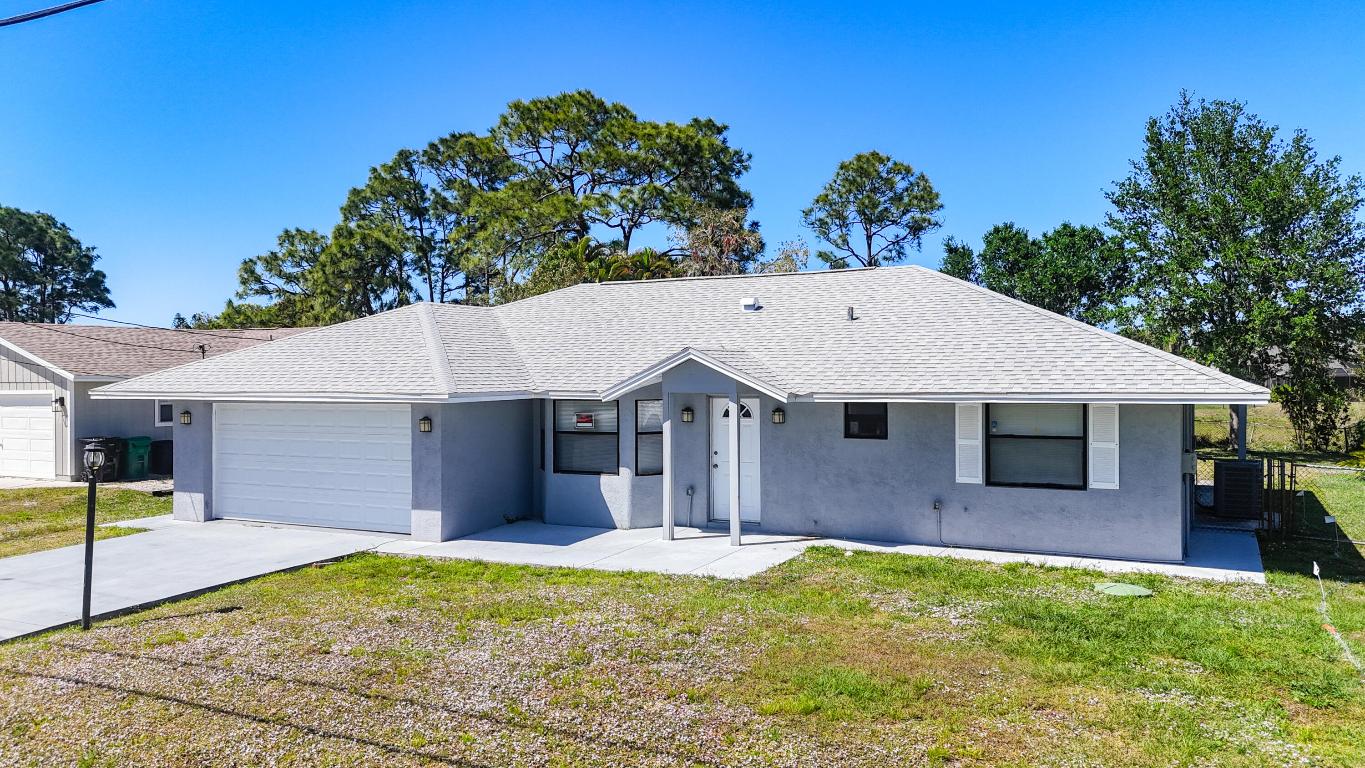 785 NW Archer Avenue