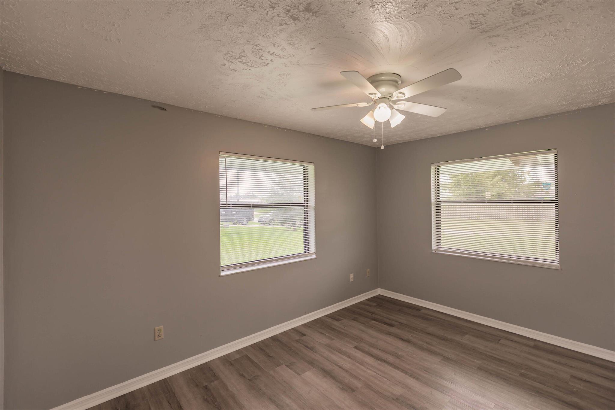 785 NW Archer Avenue