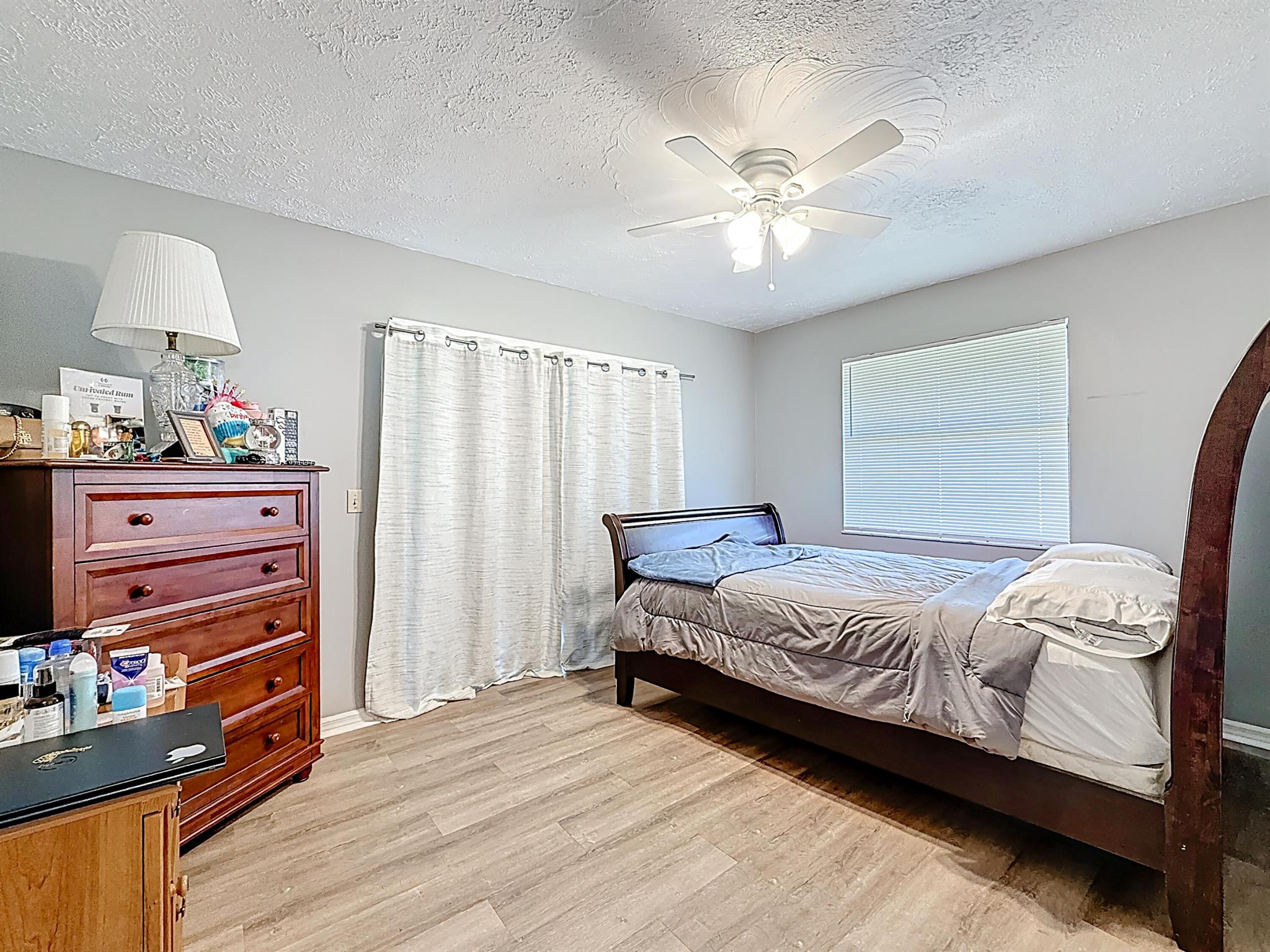 785 NW Archer Avenue