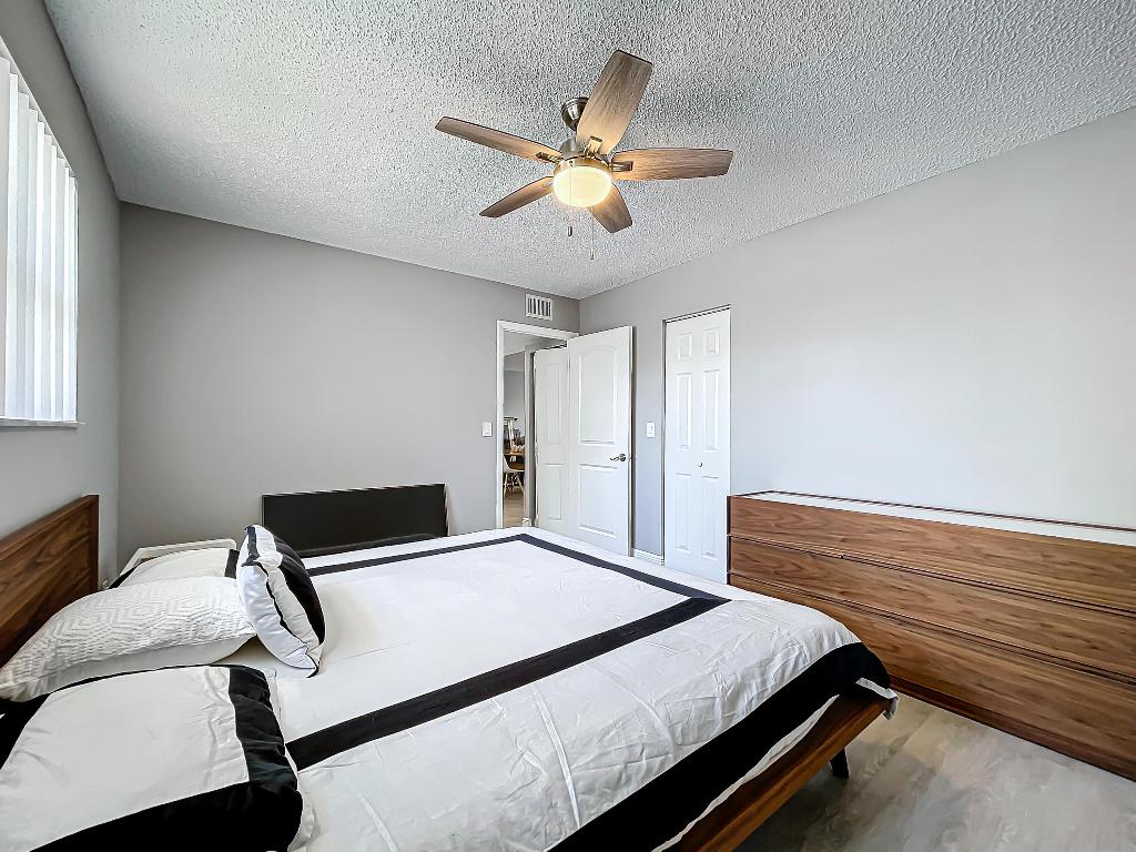 133 Lake Evelyn Drive