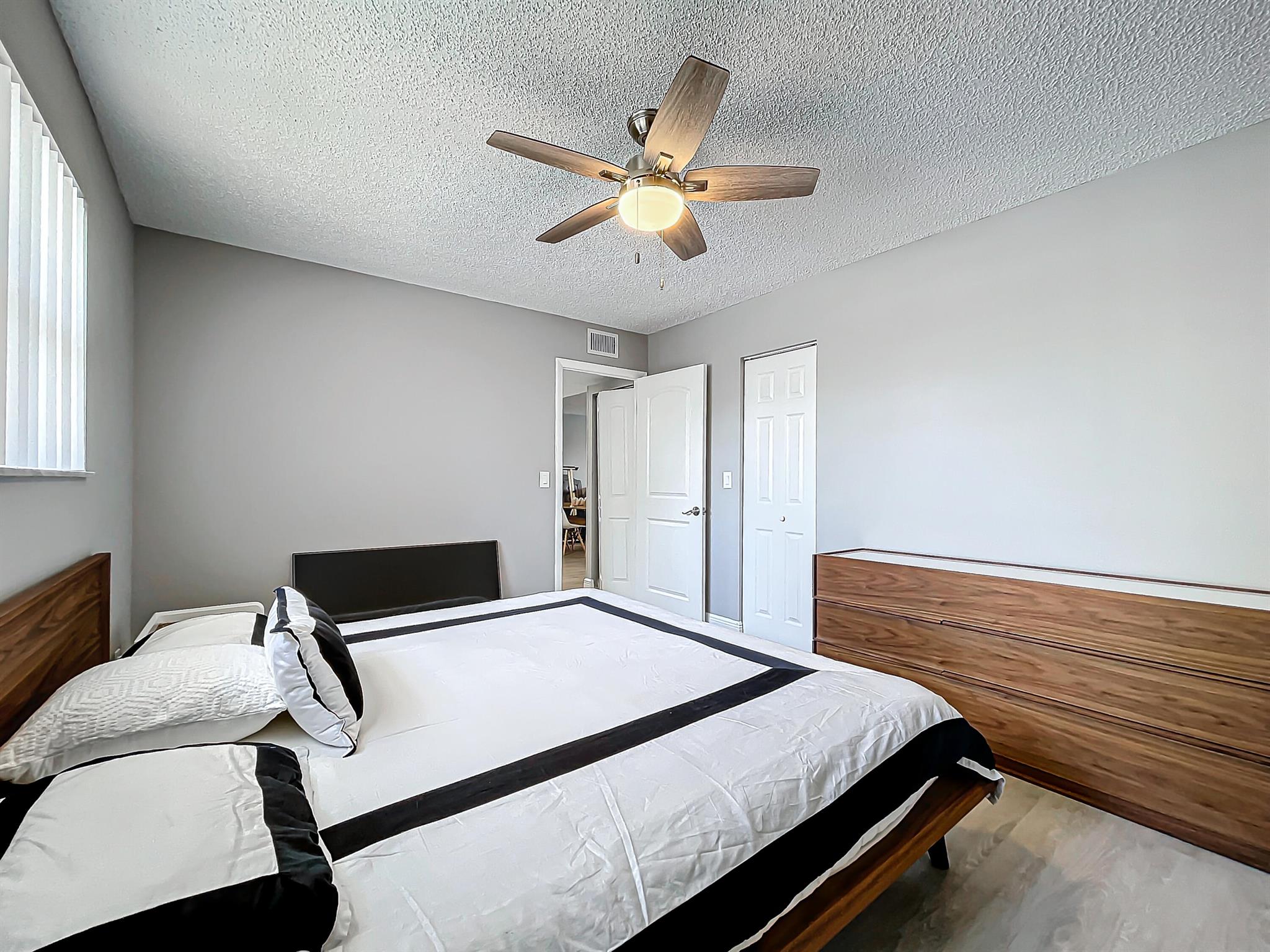 133 Lake Evelyn Drive