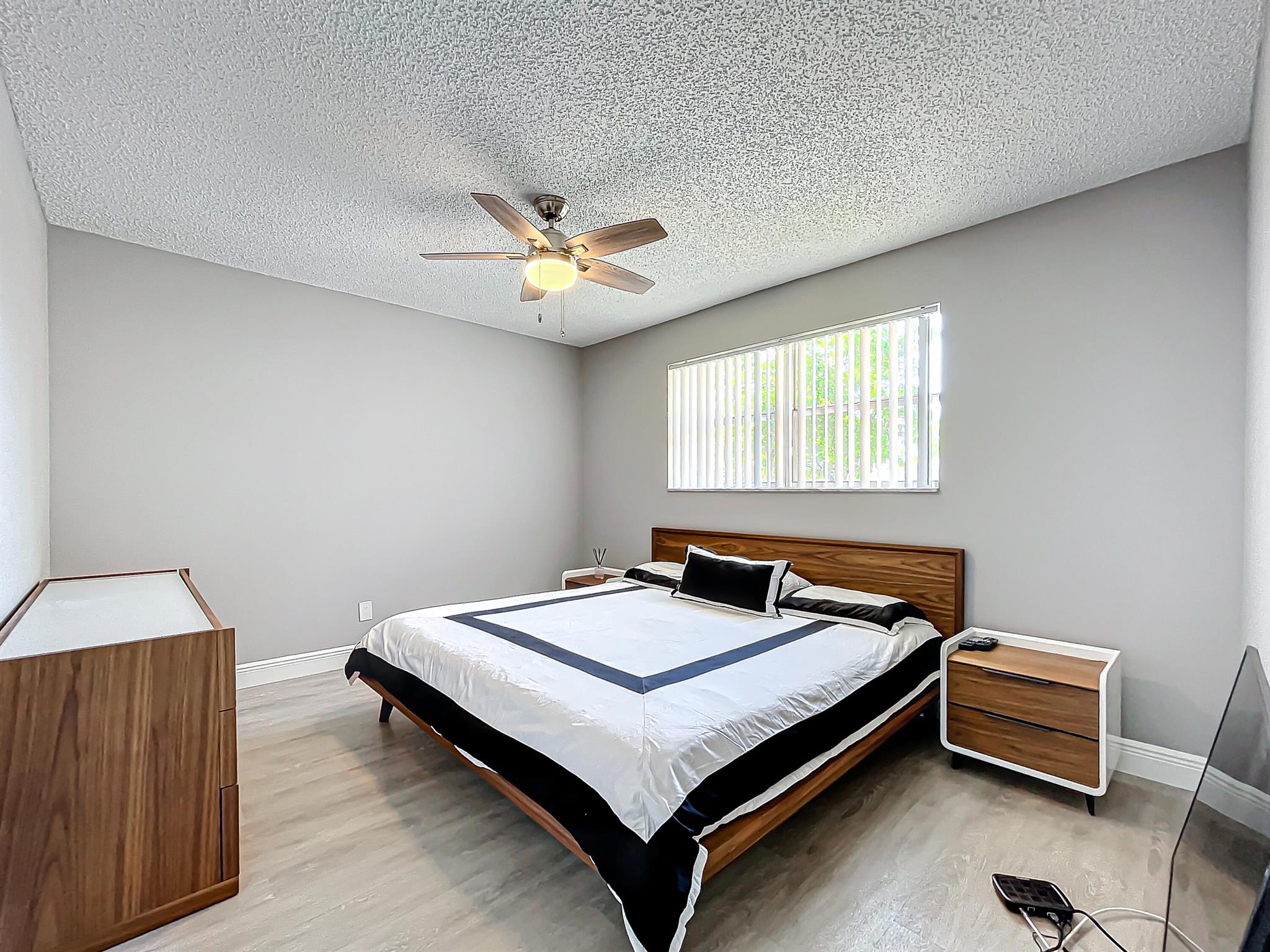 133 Lake Evelyn Drive