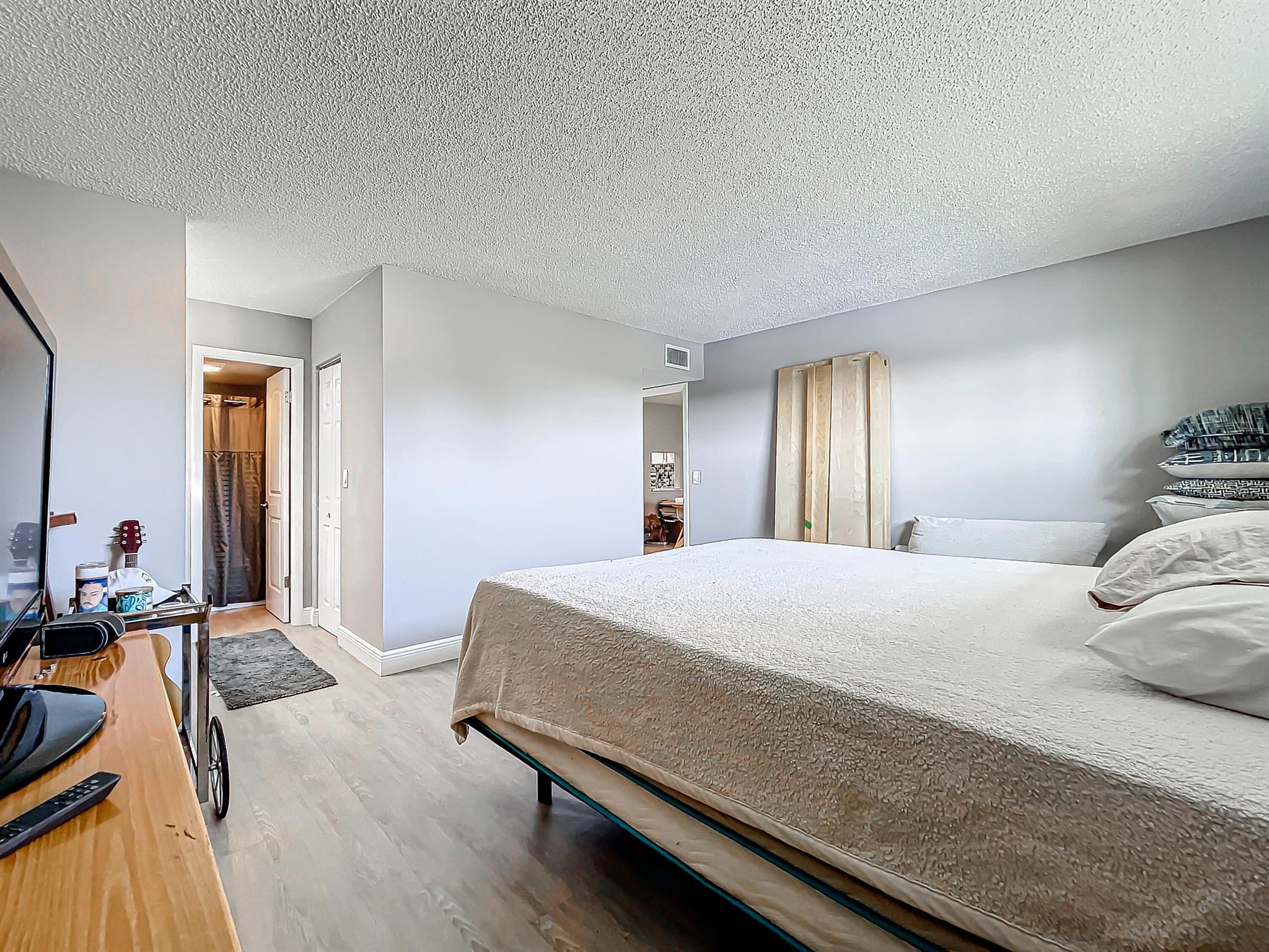 133 Lake Evelyn Drive