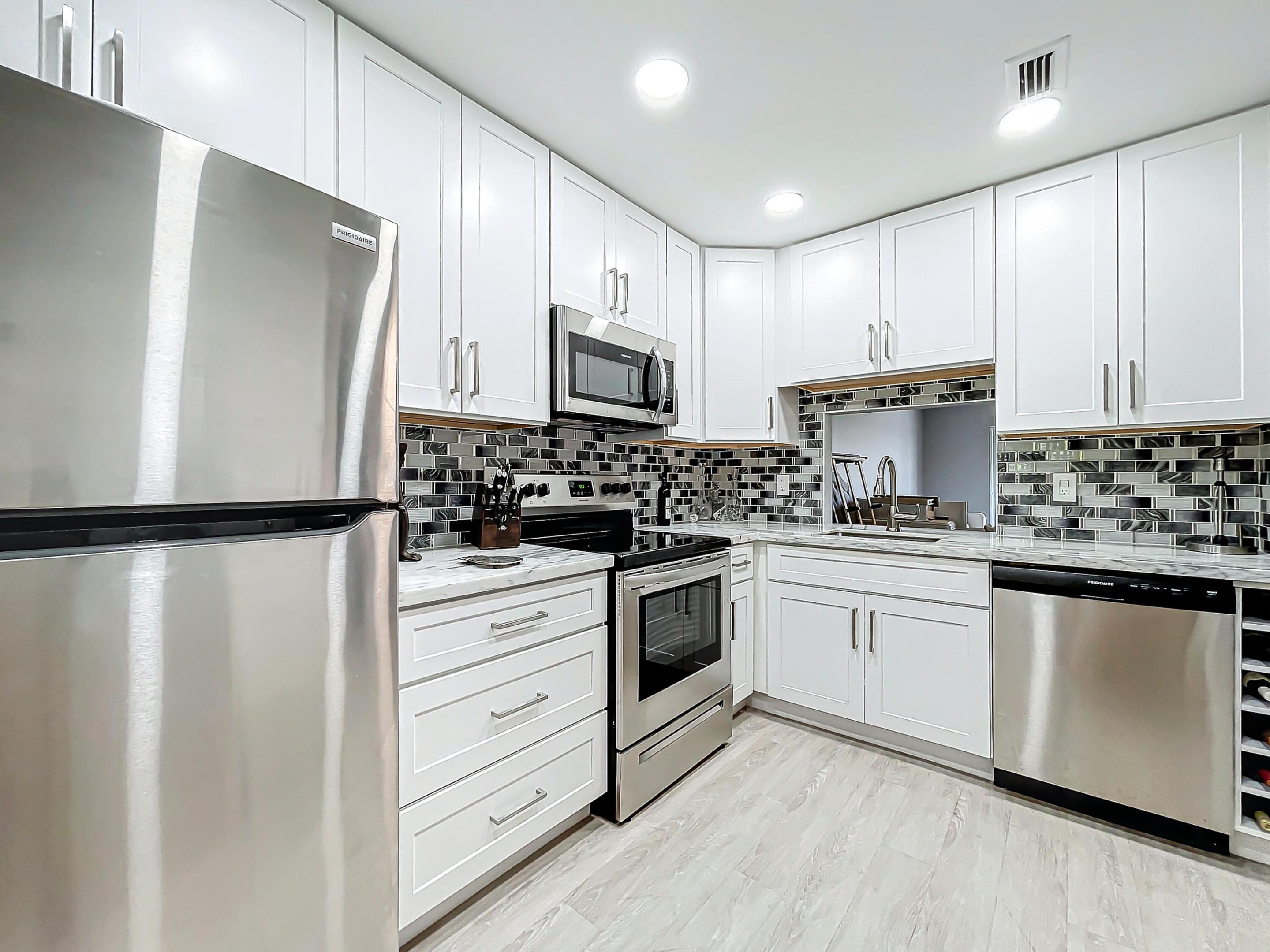 133 Lake Evelyn Drive