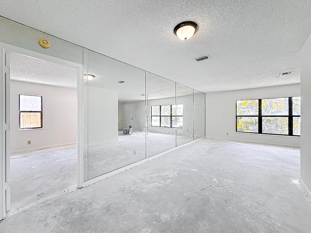 5701 Autumn Ridge Road