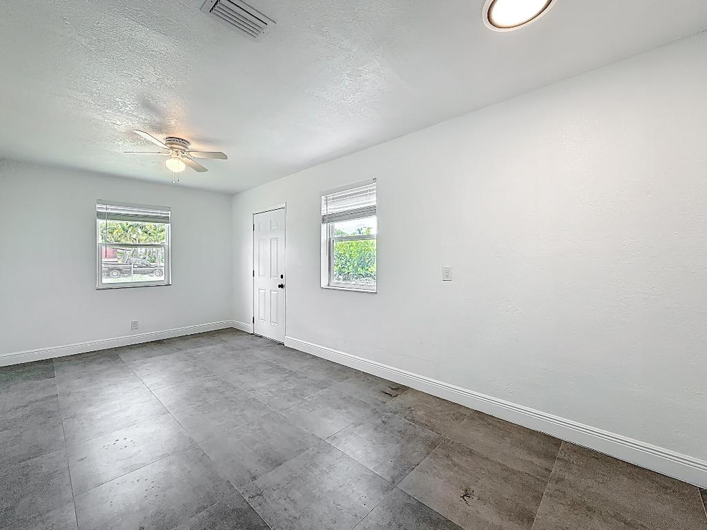 2105 Tallahassee Drive