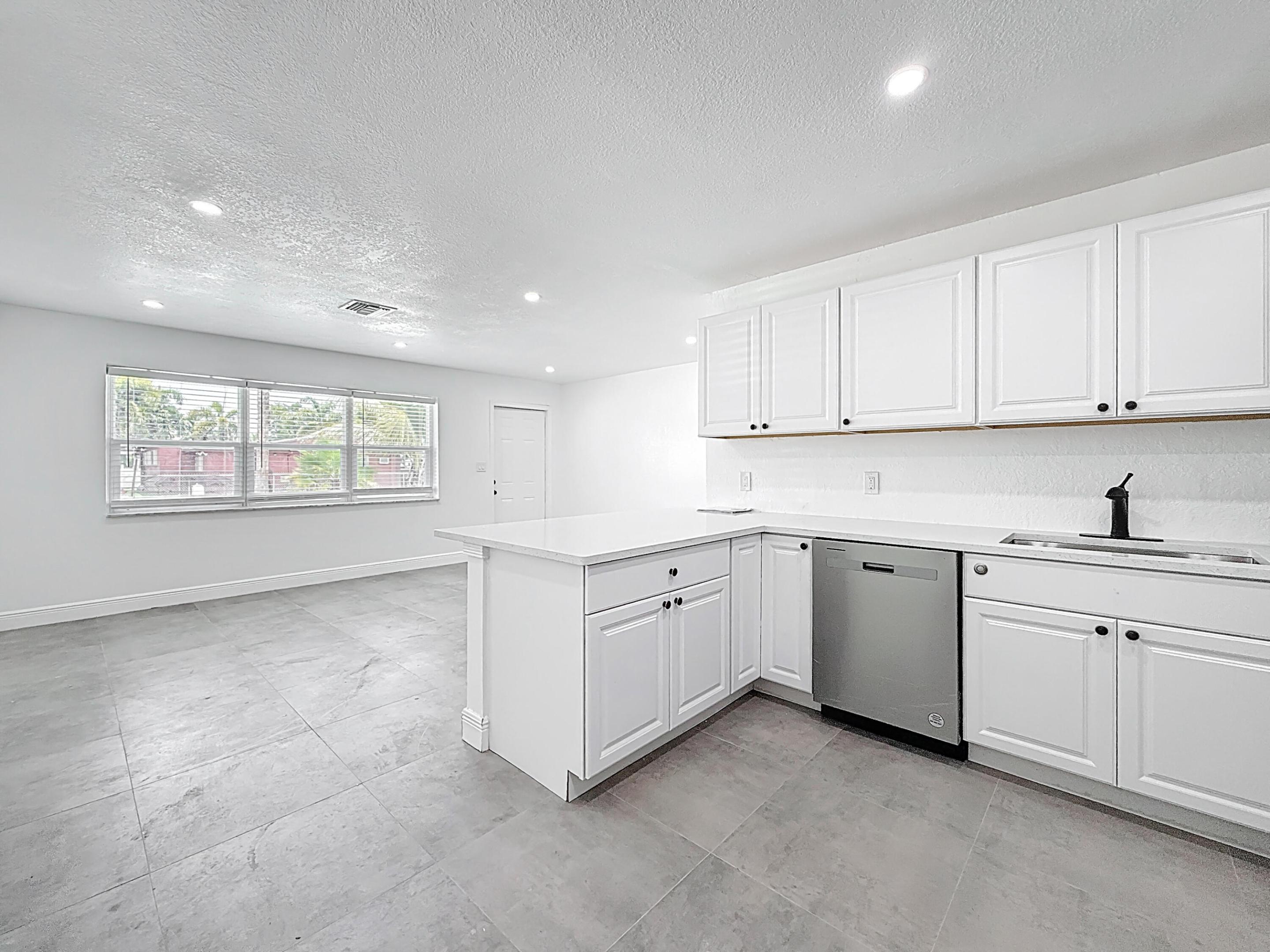 2105 Tallahassee Drive