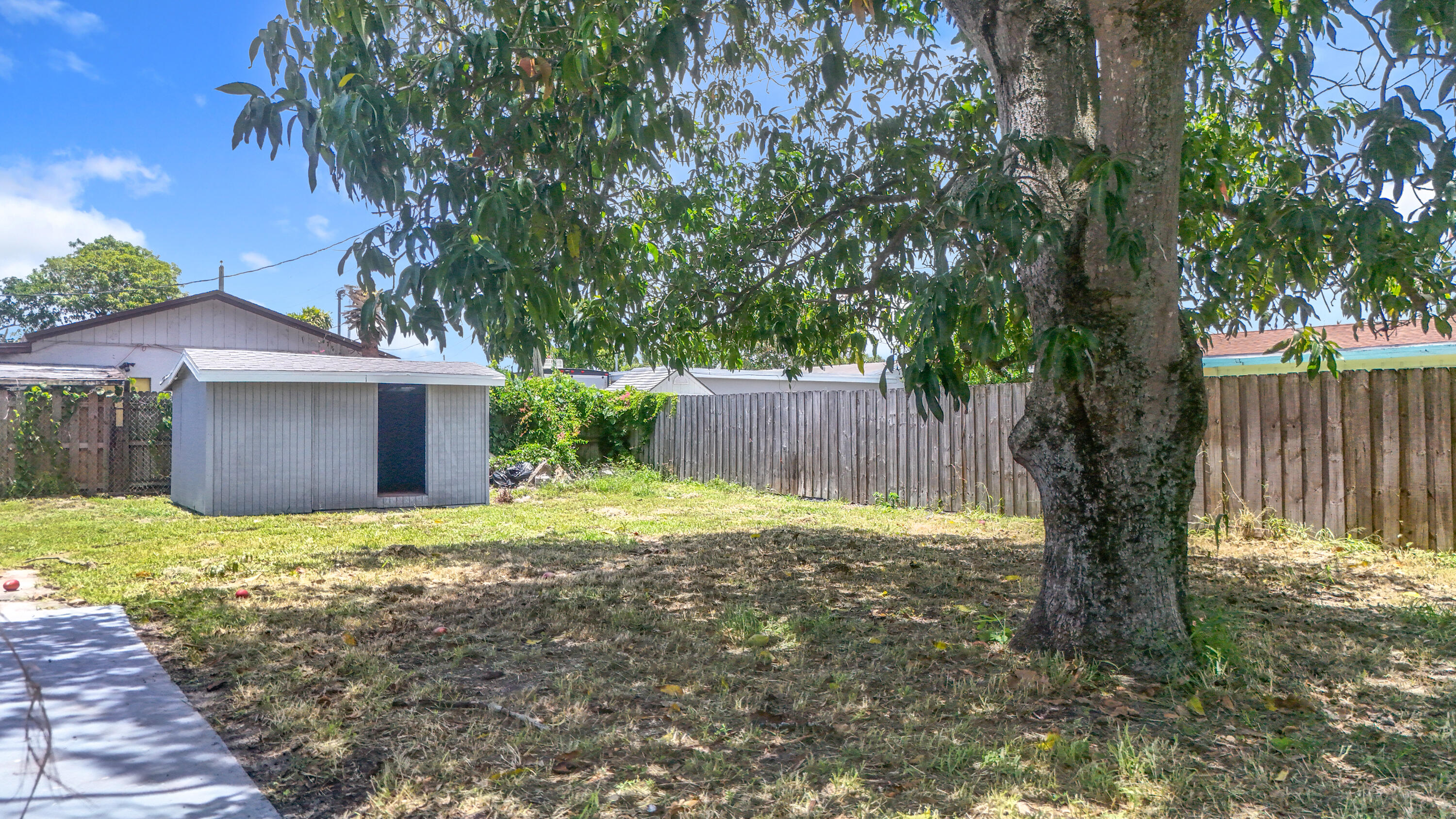 2105 Tallahassee Drive