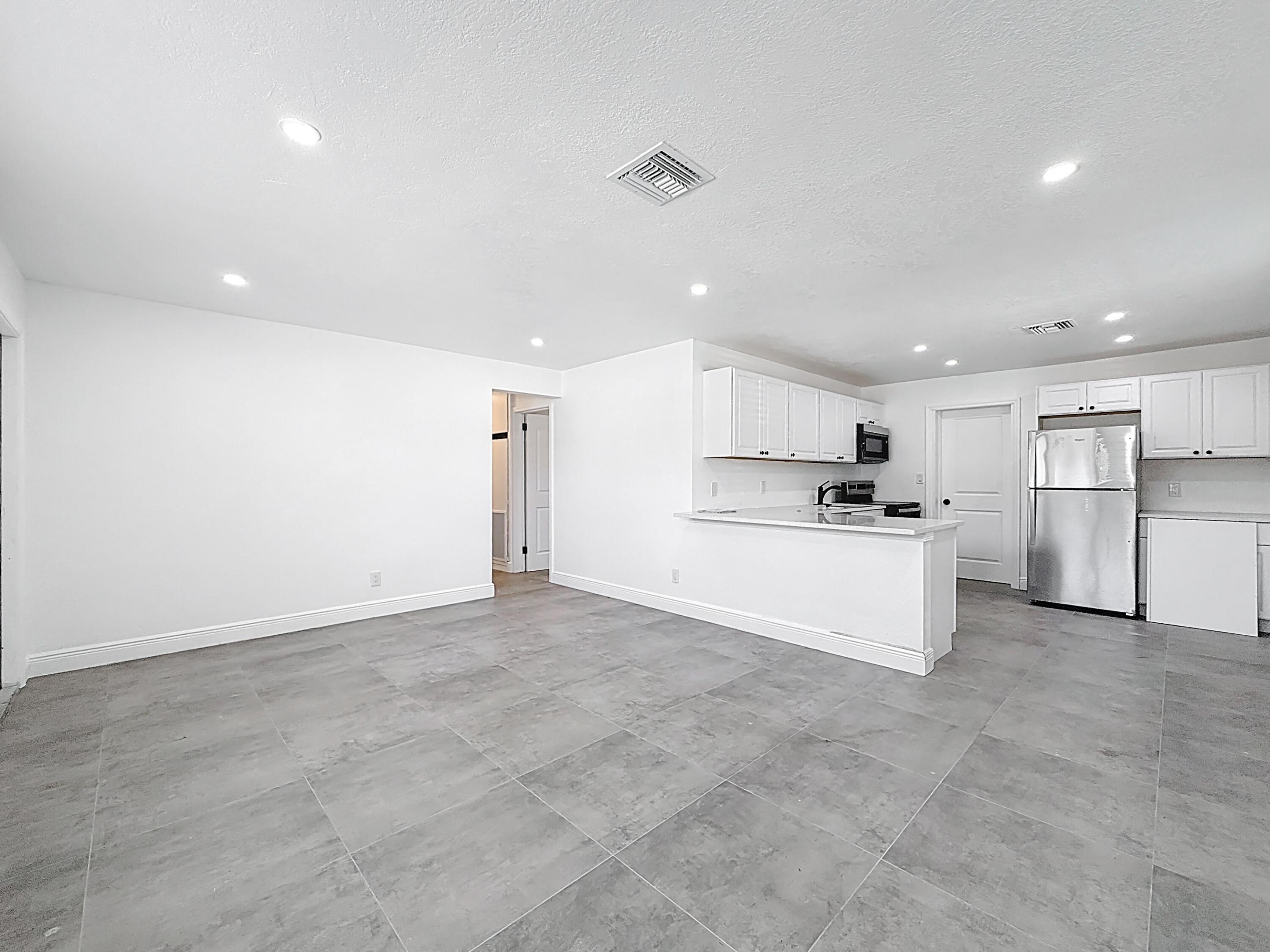 2105 Tallahassee Drive