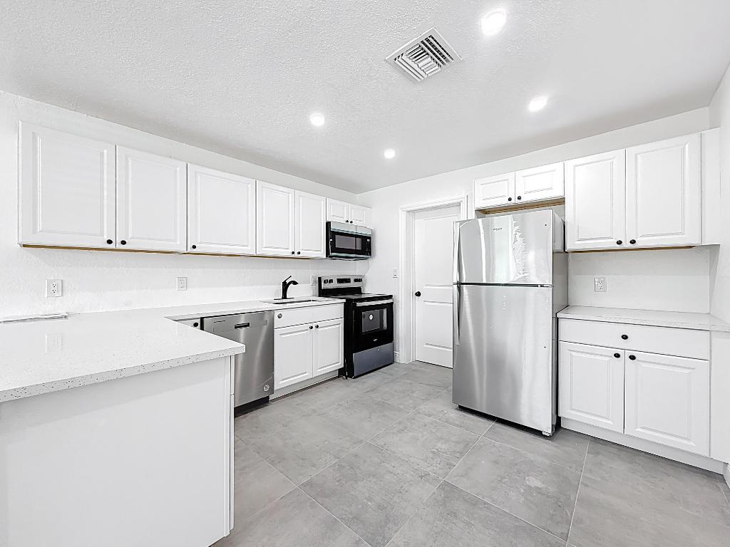 2105 Tallahassee Drive