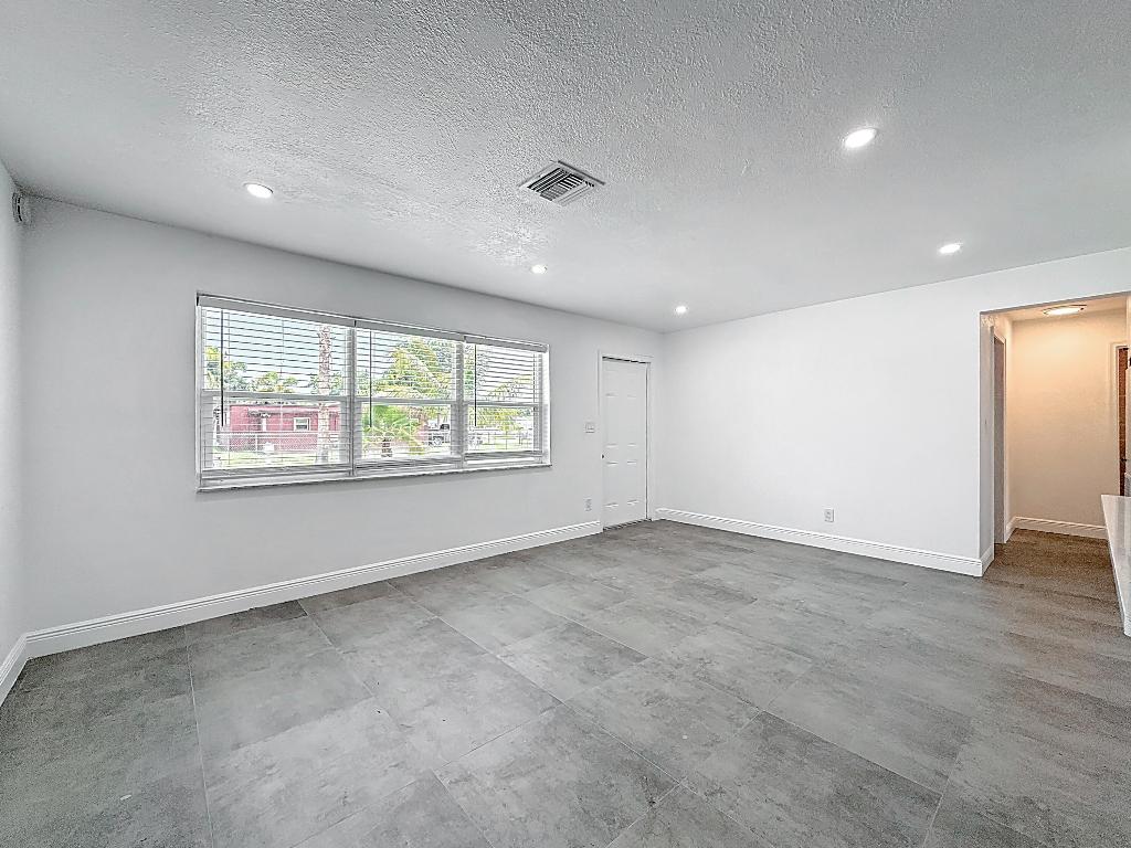 2105 Tallahassee Drive