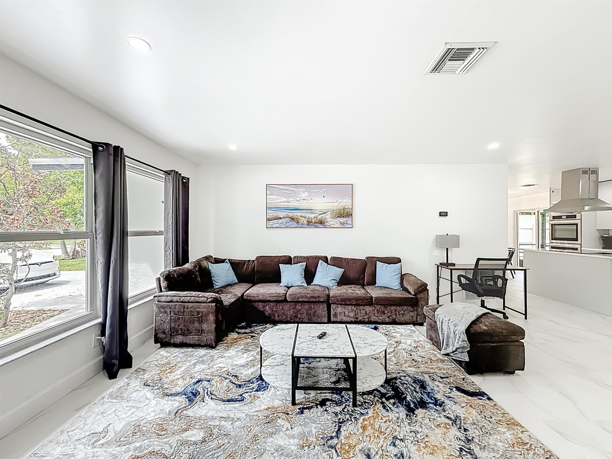 635 Kingbird Circle